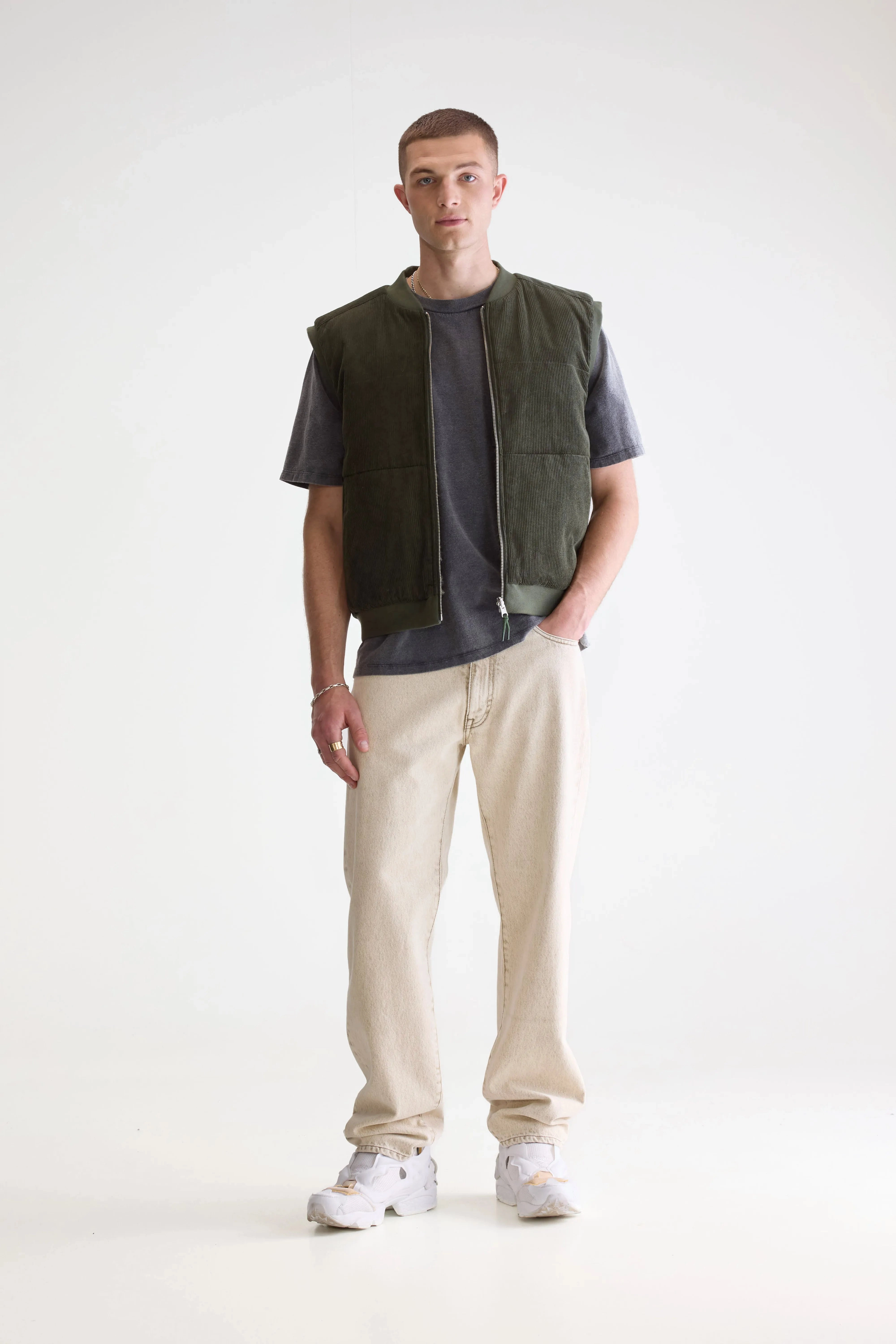 Jocko bodywarmer (252 / M / DARK OLIVE) Mild Day Outfit