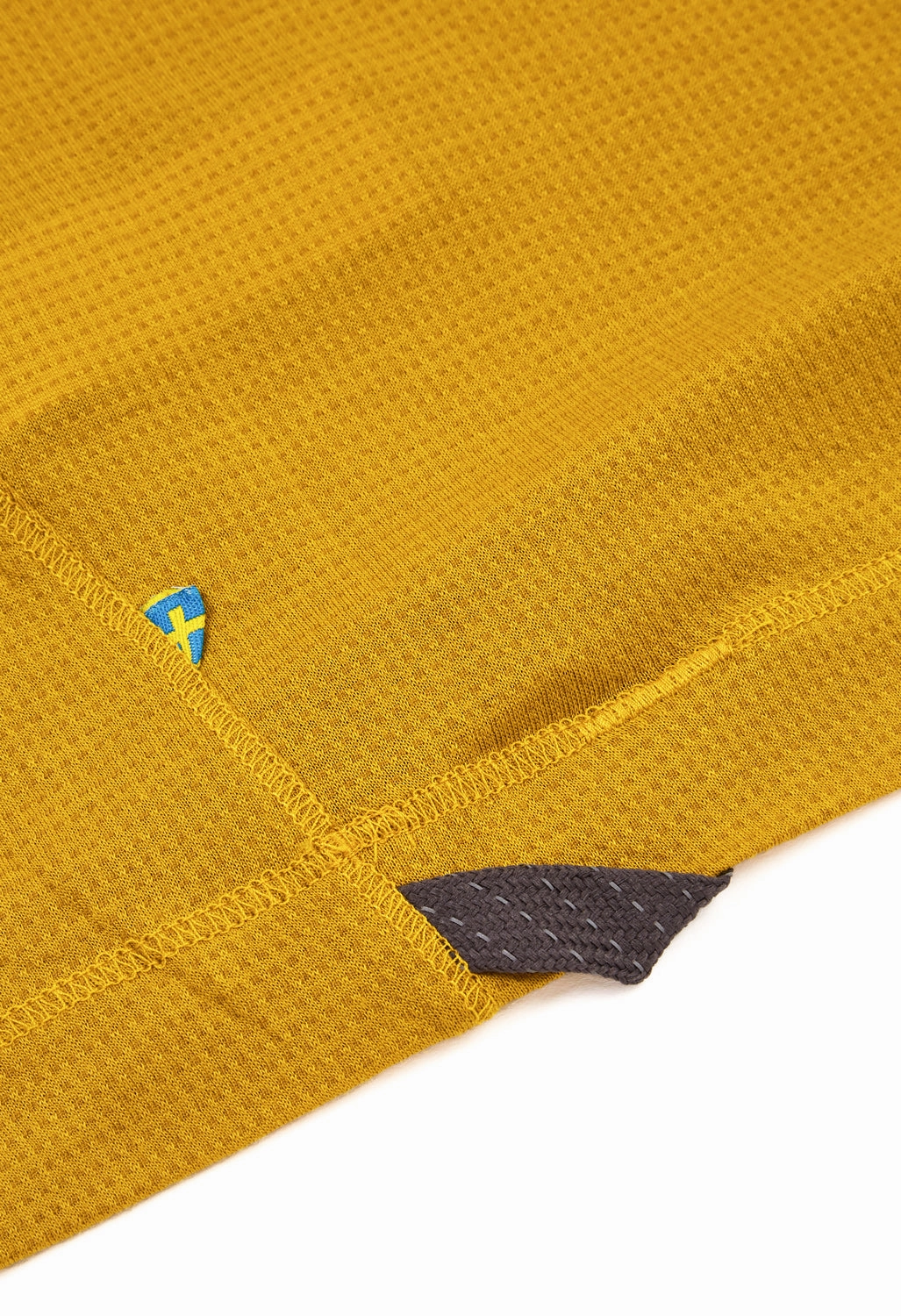 Klattermusen Men's Groa Tee - Light Gold Easy-Going Style Modern and Soft