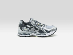 Gel-Nimbus 10.1 for Women  (252 / W / GREY) Long Sessions Timeless Design