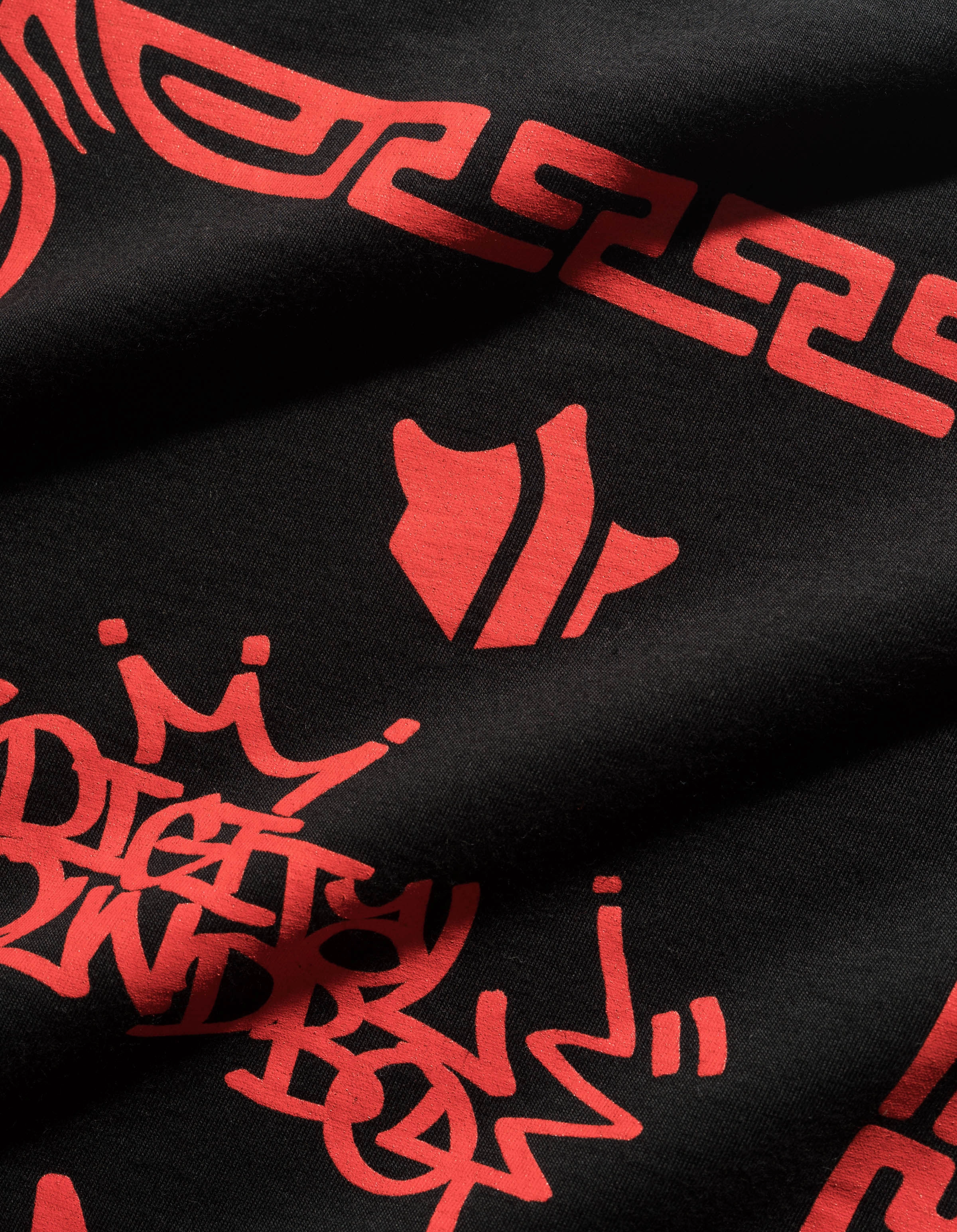 7414 Maharishi DSB004 S/S T-shirt Black/Red Silicone Grip Interior NonRestrictive Cut