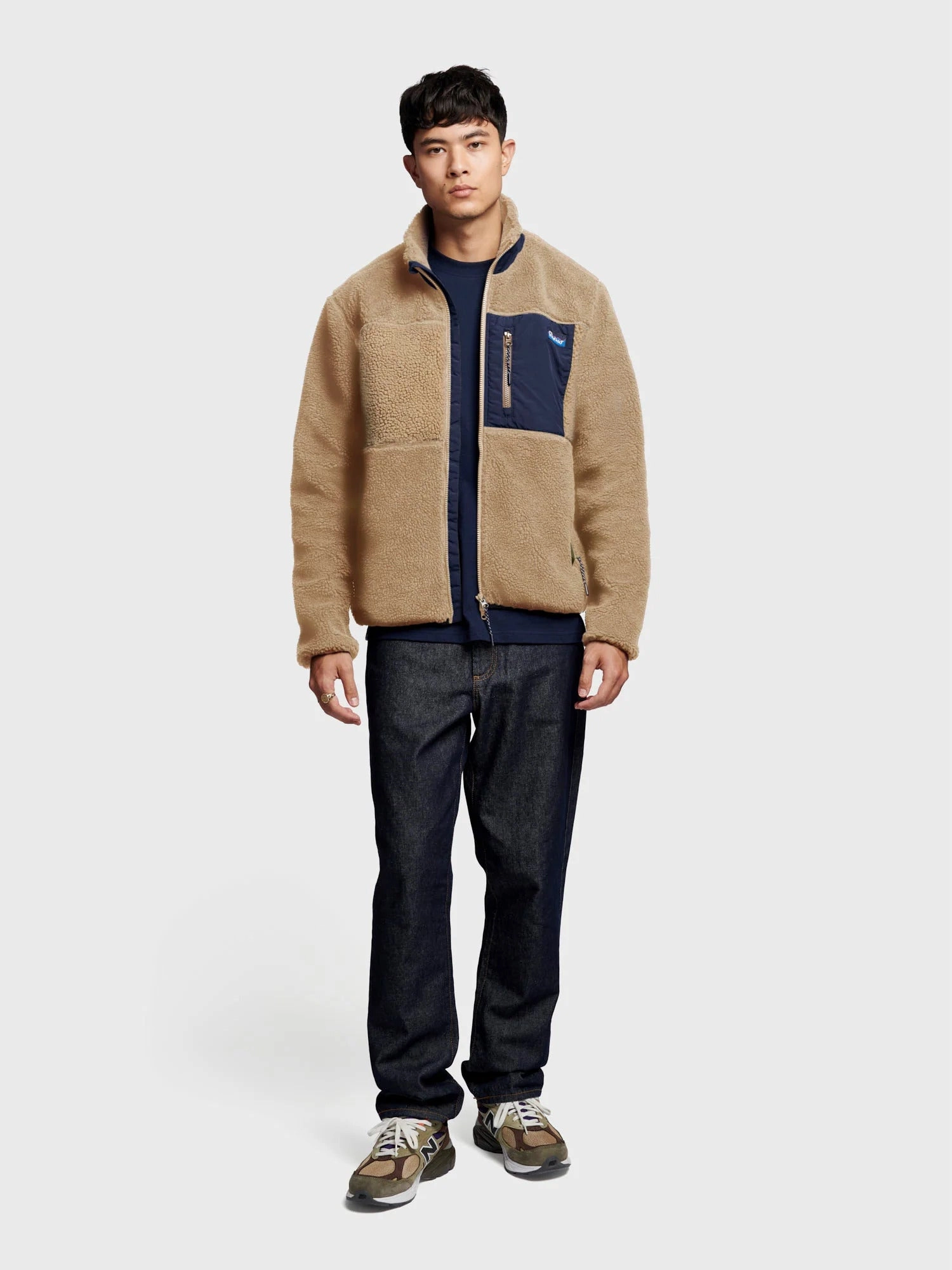 Mattawa Fleece Jacket in Chinchilla Secure Chest Pocket