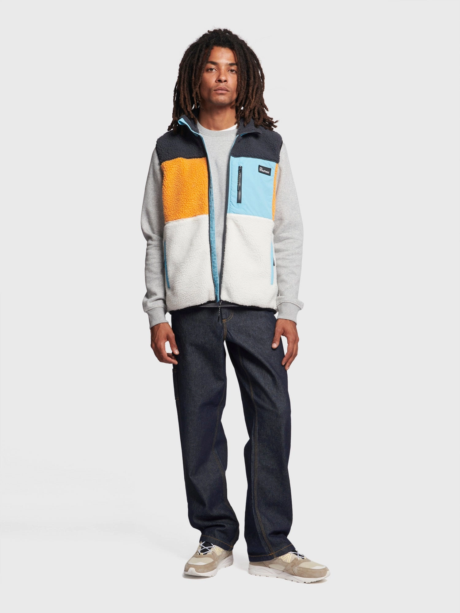 Layered Collar Mattawa Fleece Vest in Ebony