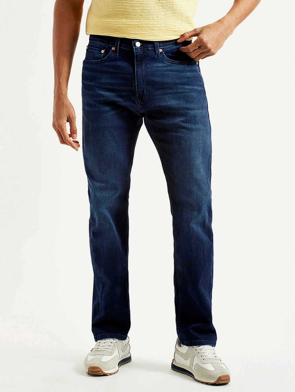 Men's 505 Dark Blue Straight Fit Mid Rise Jeans Travel Light