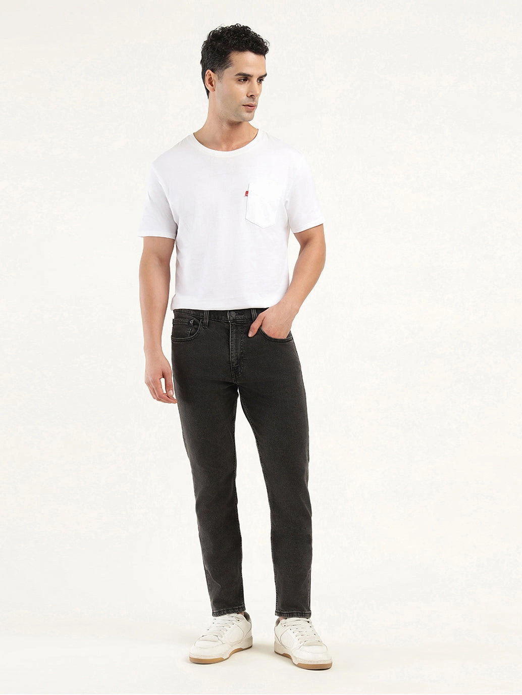 Customizable Fit Men's 512 Black Slim Tapered Fit Mid Rise Jeans