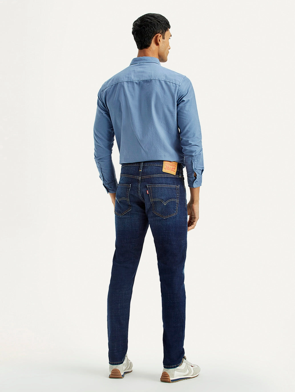 Sandblasted Finish Pre Shrunk Fabric Men's 512 Dark Indigo Slim Tapered Fit Mid Rise Jeans
