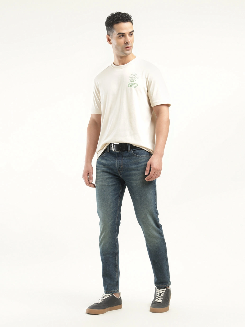 Men's 512 Indigo Slim Tapered Fit Mid Rise Jeans Outfit Mood Urban Explorer Trend Setter