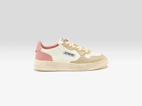 Medalist Low Super Vintage for Women  (252 / W / BEIGE) Urban Luxury