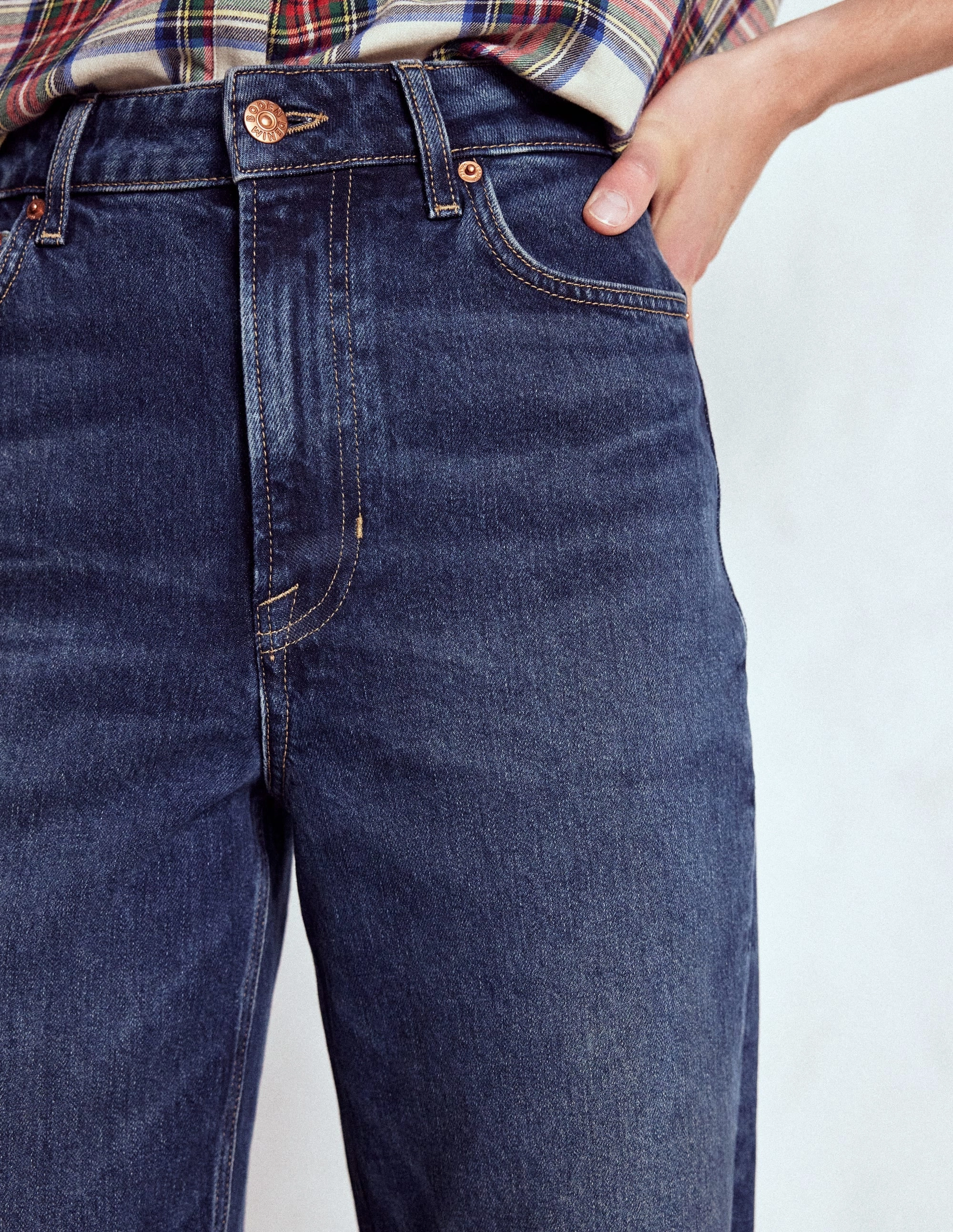 Cropped hem Mid Rise Stretch Jeans-Dark Vintage