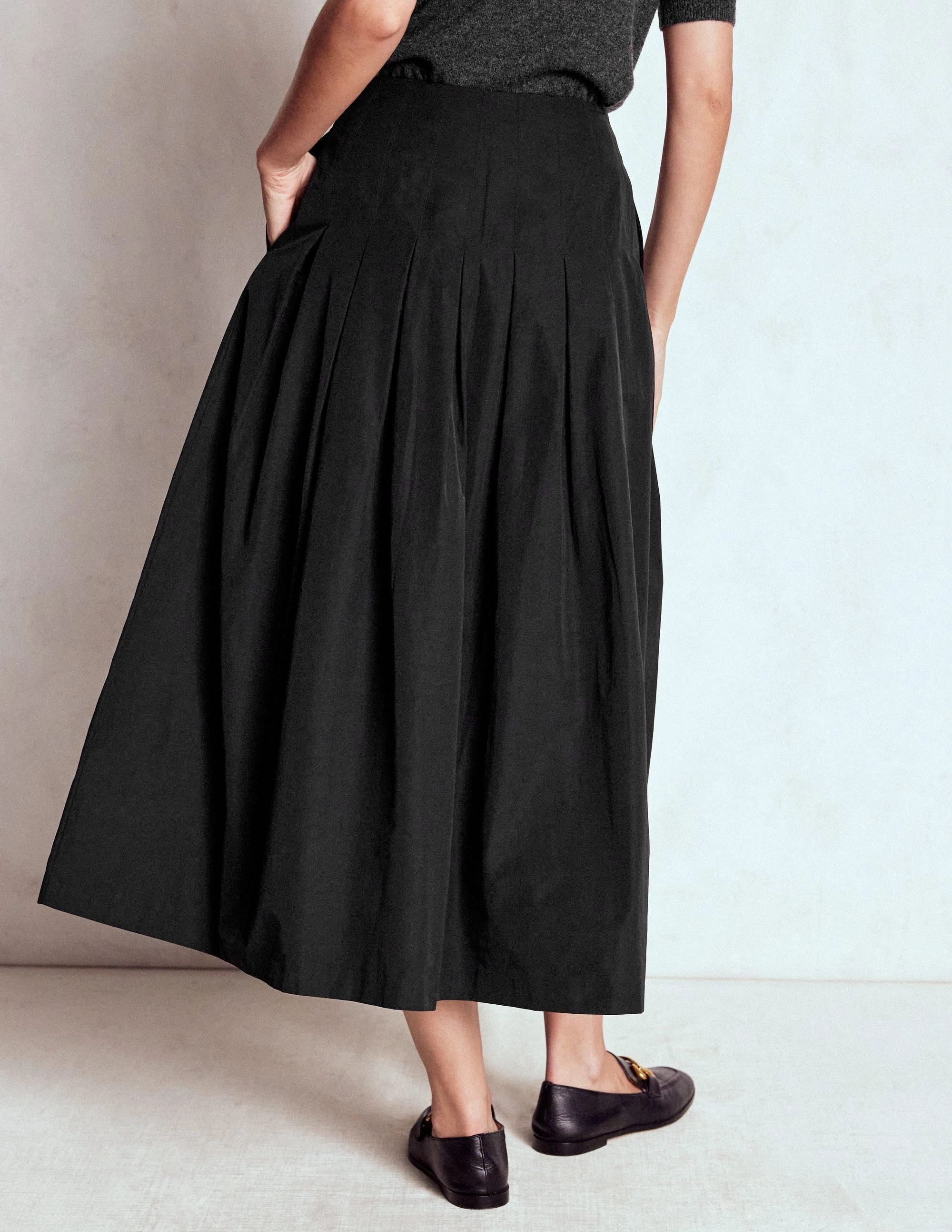 Valentina Taffeta Midi Skirt-Black Wardrobe Basics Simple Comfort