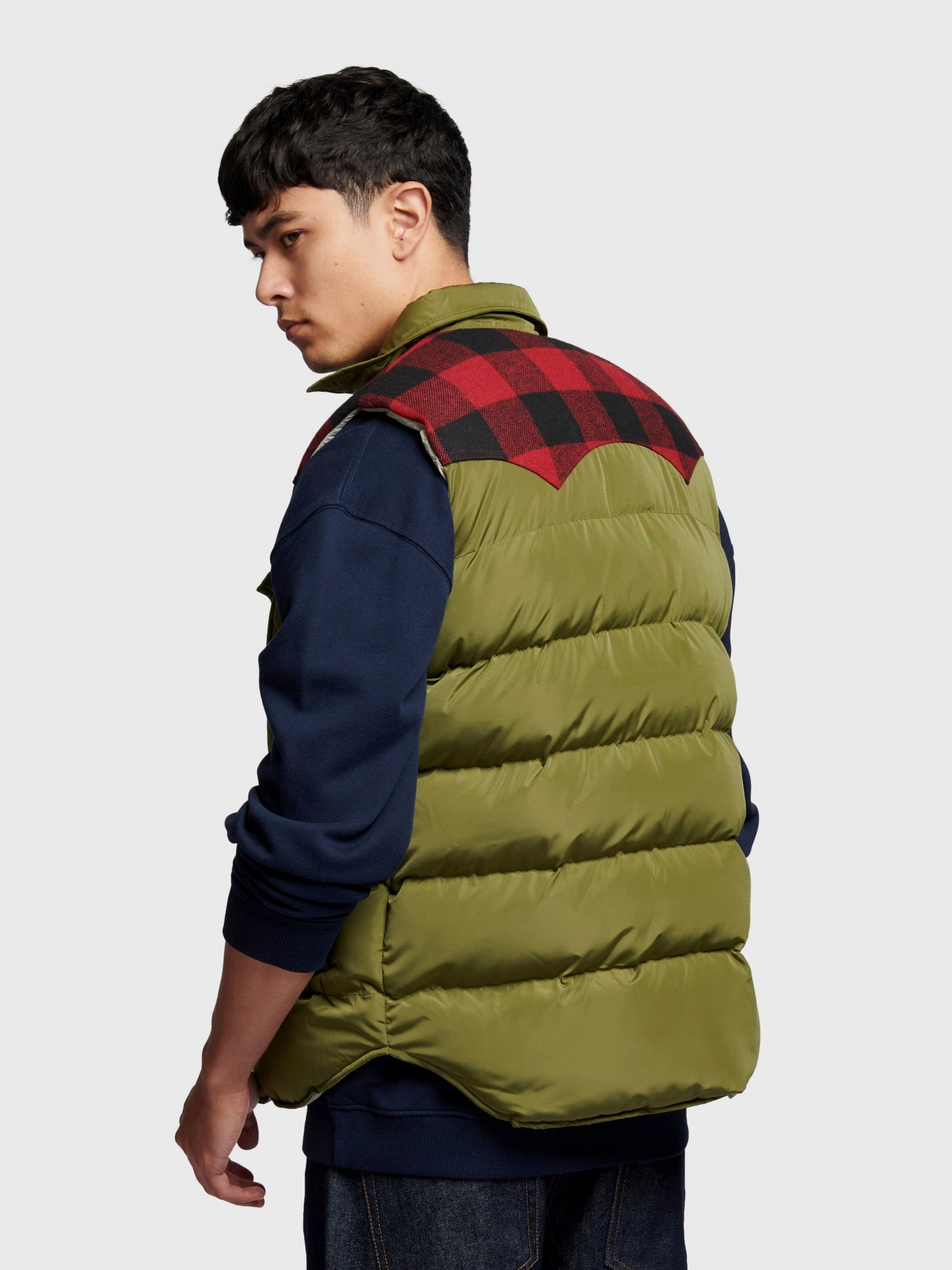 Rockford Vest in Capulet Olive Eco Friendly Production FlexibleHoodDesign