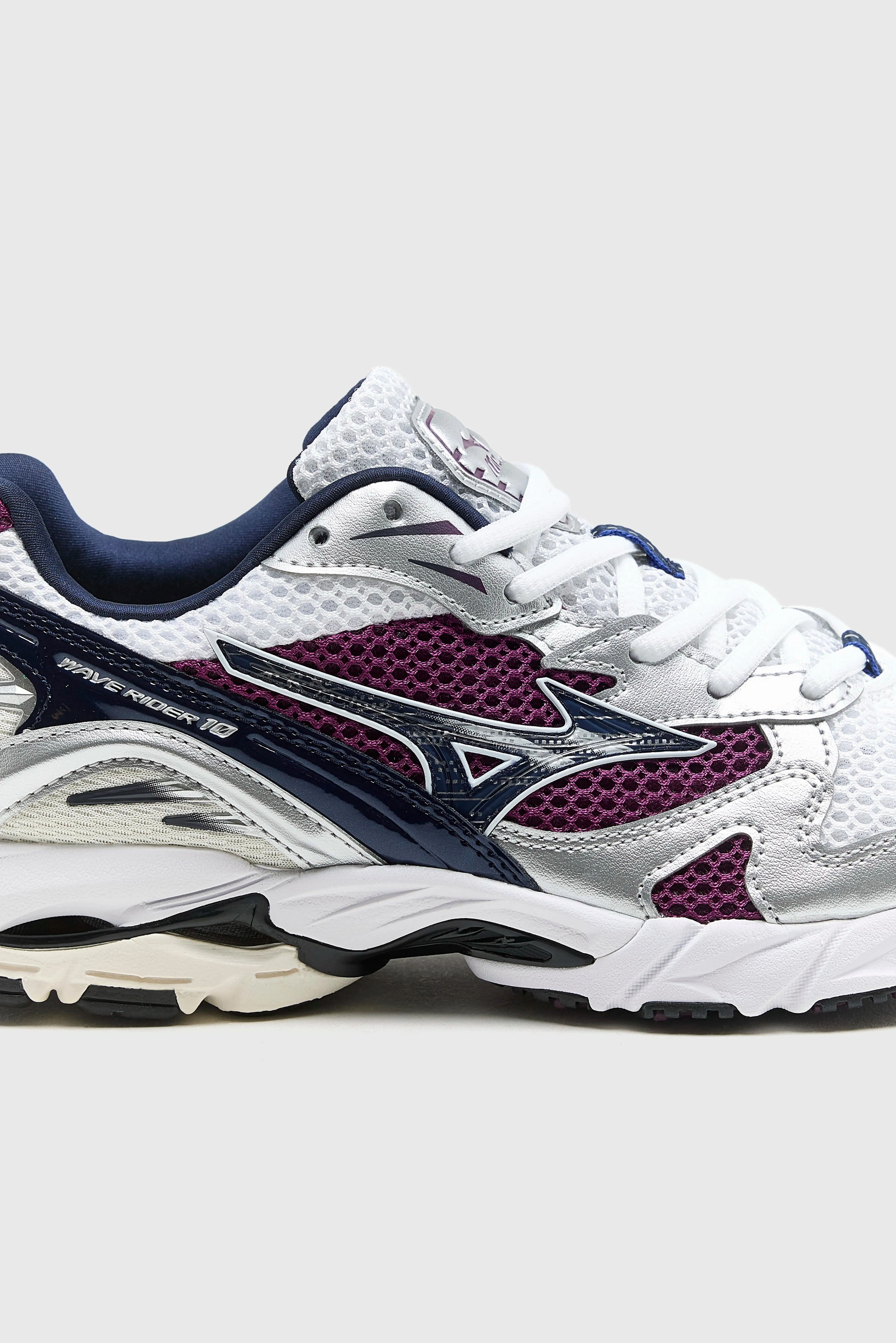 Exclusive traction All Rounder Wave Rider 10 Sport for Women  (252 / W / PURPLE)