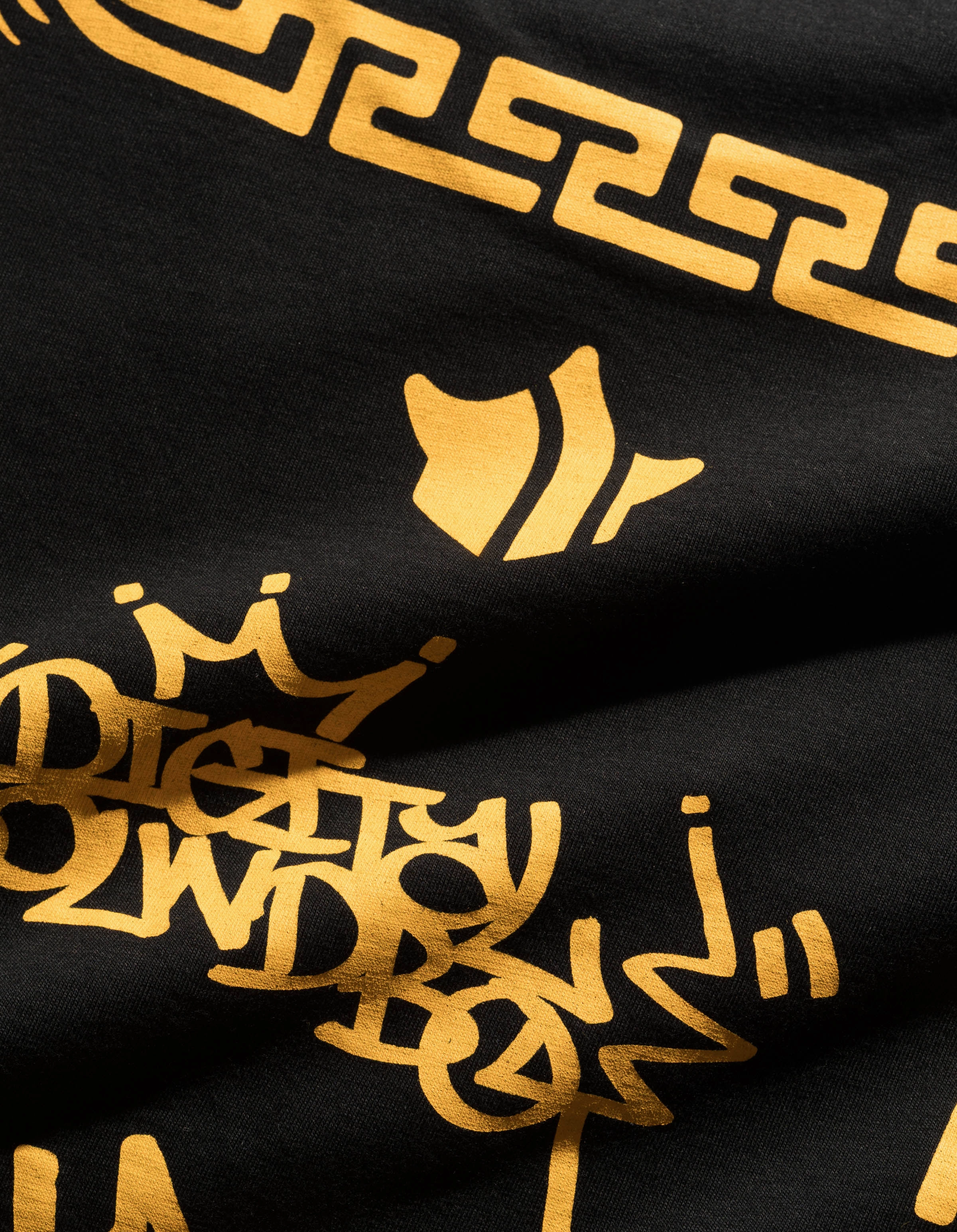 WrinkleFree Structure Reinforced Shoulder Seams 7414 Maharishi DSB004 S/S T-shirt Black/Gold