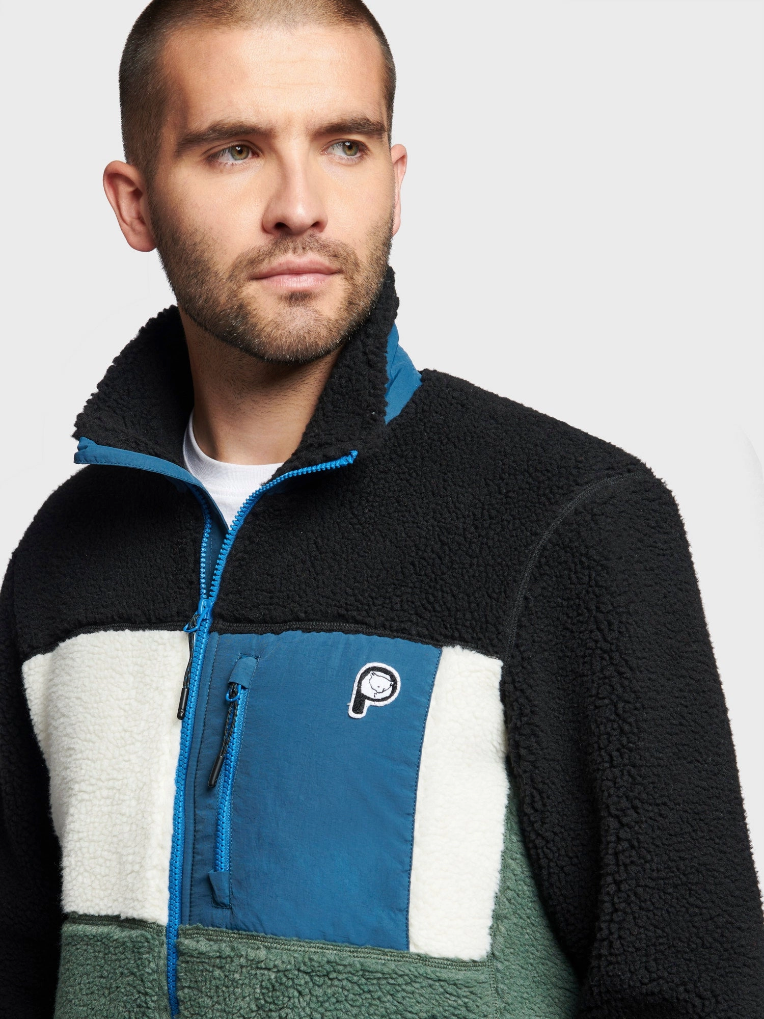 P Bear Fleece Jacket in Laurel Wreath Reinforced Collar Structure Cold Day Look