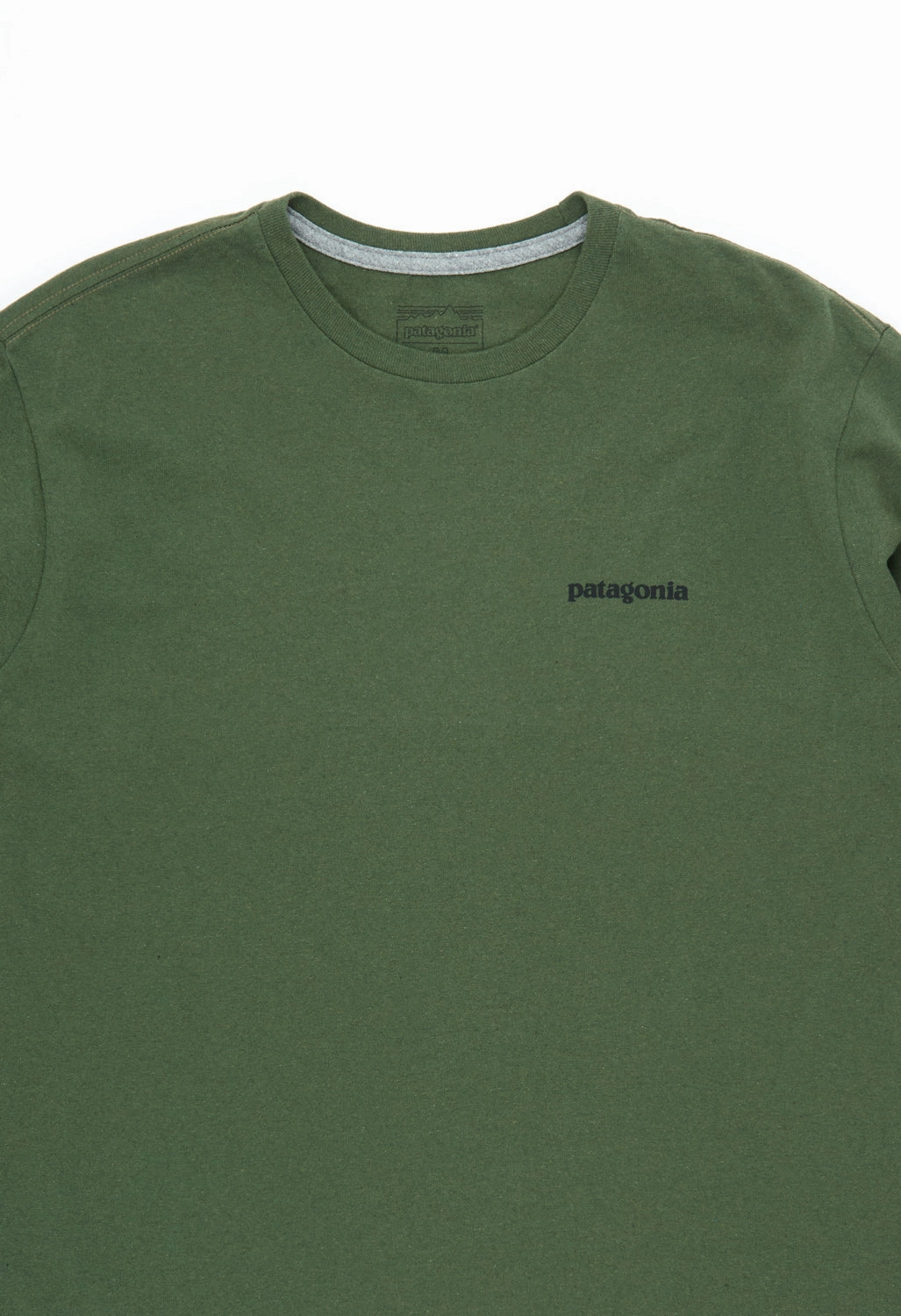 Timeless Layering Smart Casual Patagonia Men's P-6 Logo Responsibili-Tee - Torrey Pine Green