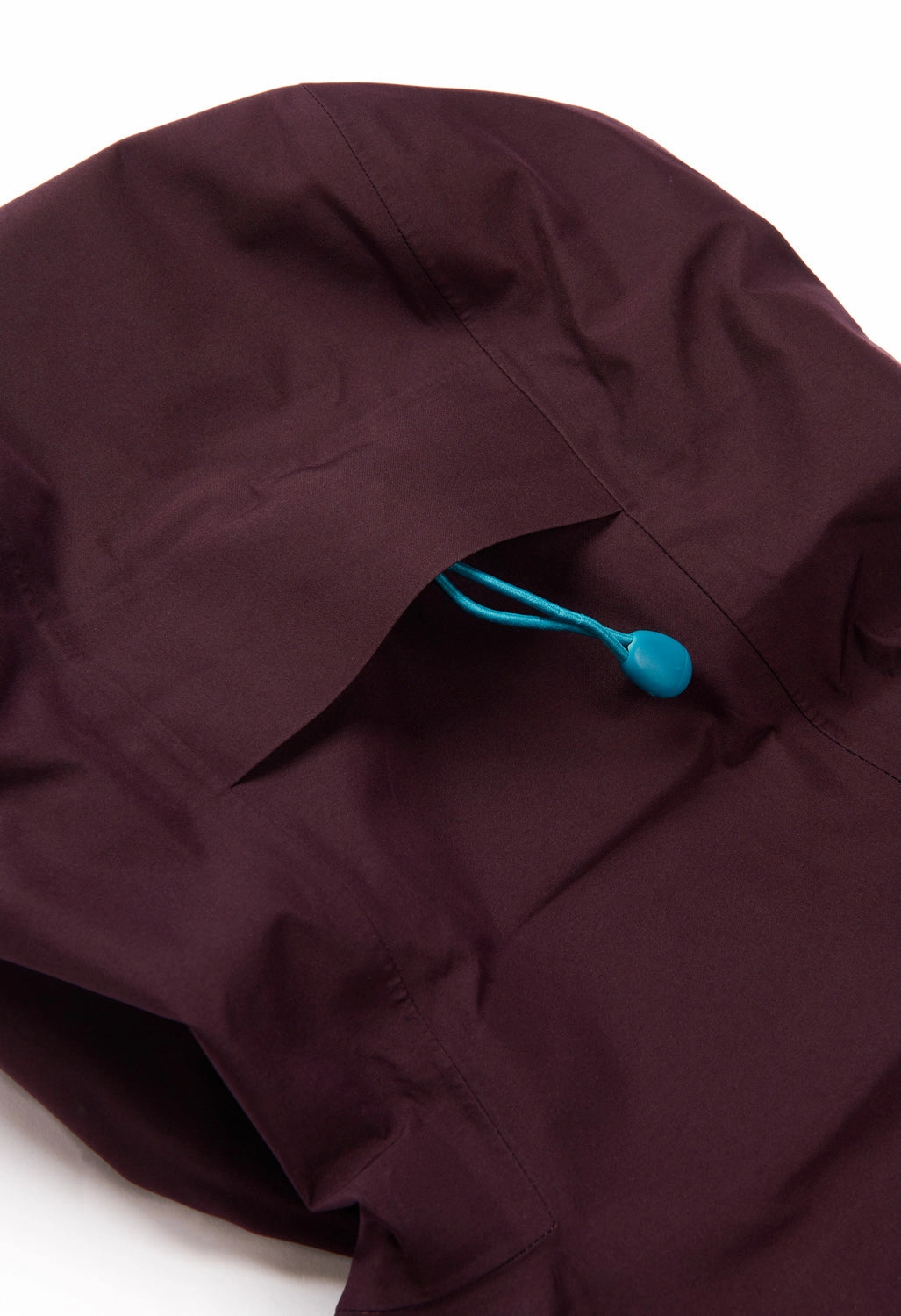 Patagonia Men's Triolet GORE-TEX Jacket - Obsidian Plum Adjustable Cuff System Cold Ready Look