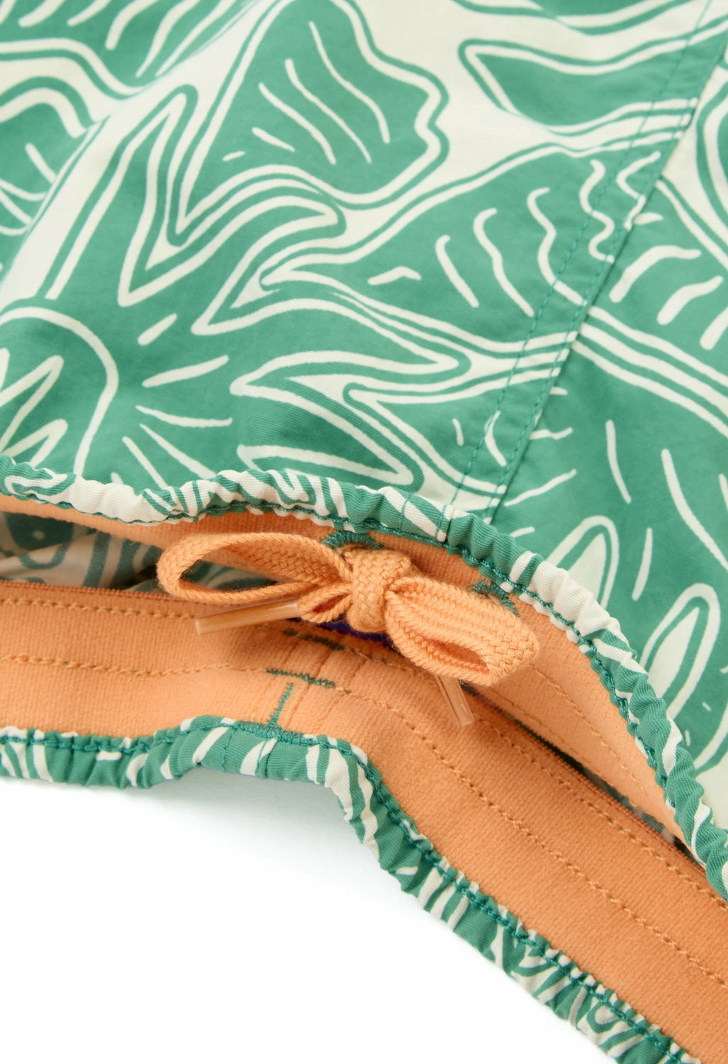 Patagonia Women's Baggies 5" Shorts - Bees and Flowers: Heartleaf Green Breeze Friendly