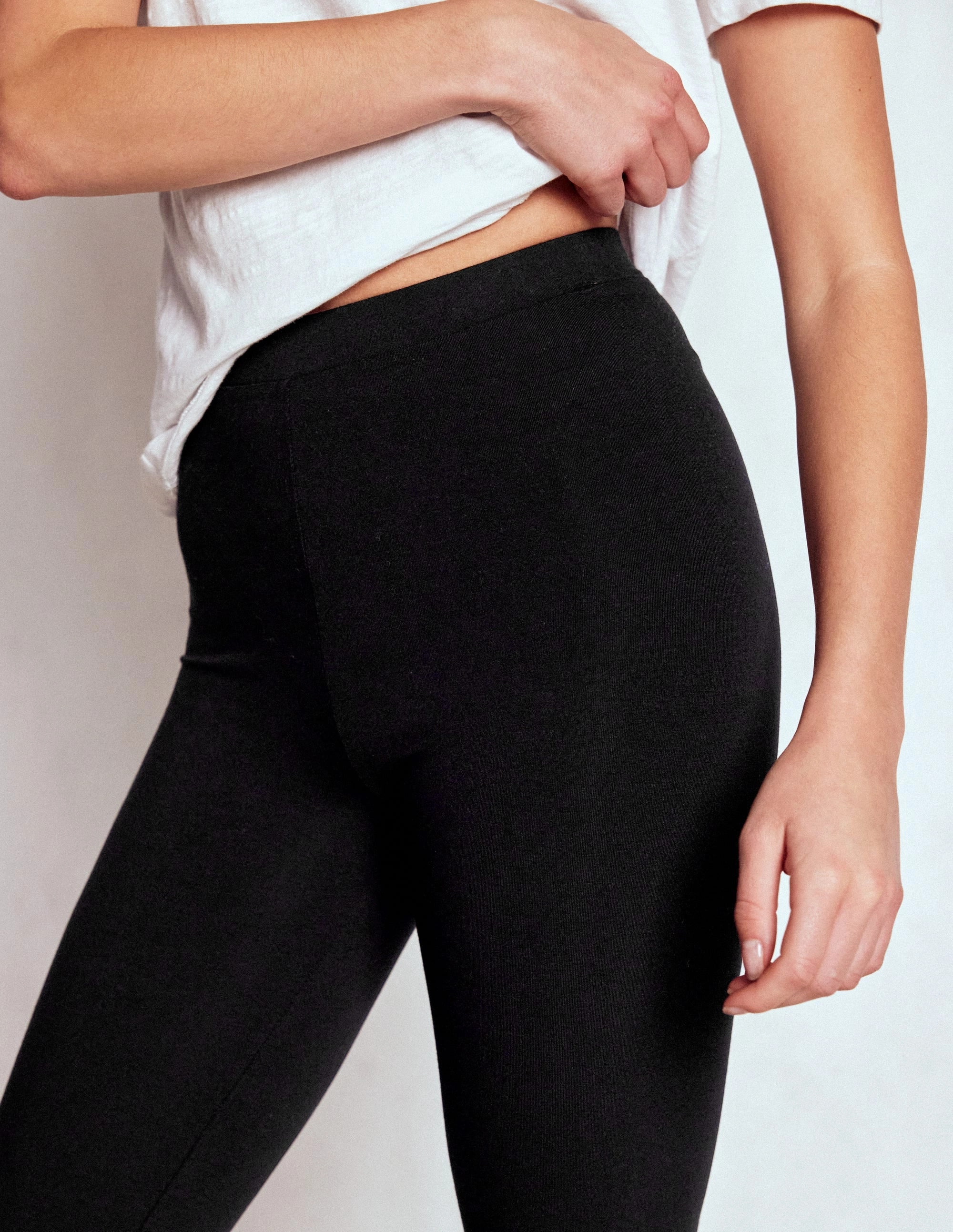 MoistureWicking All-day Comfort High Rise Jersey Leggings-Black