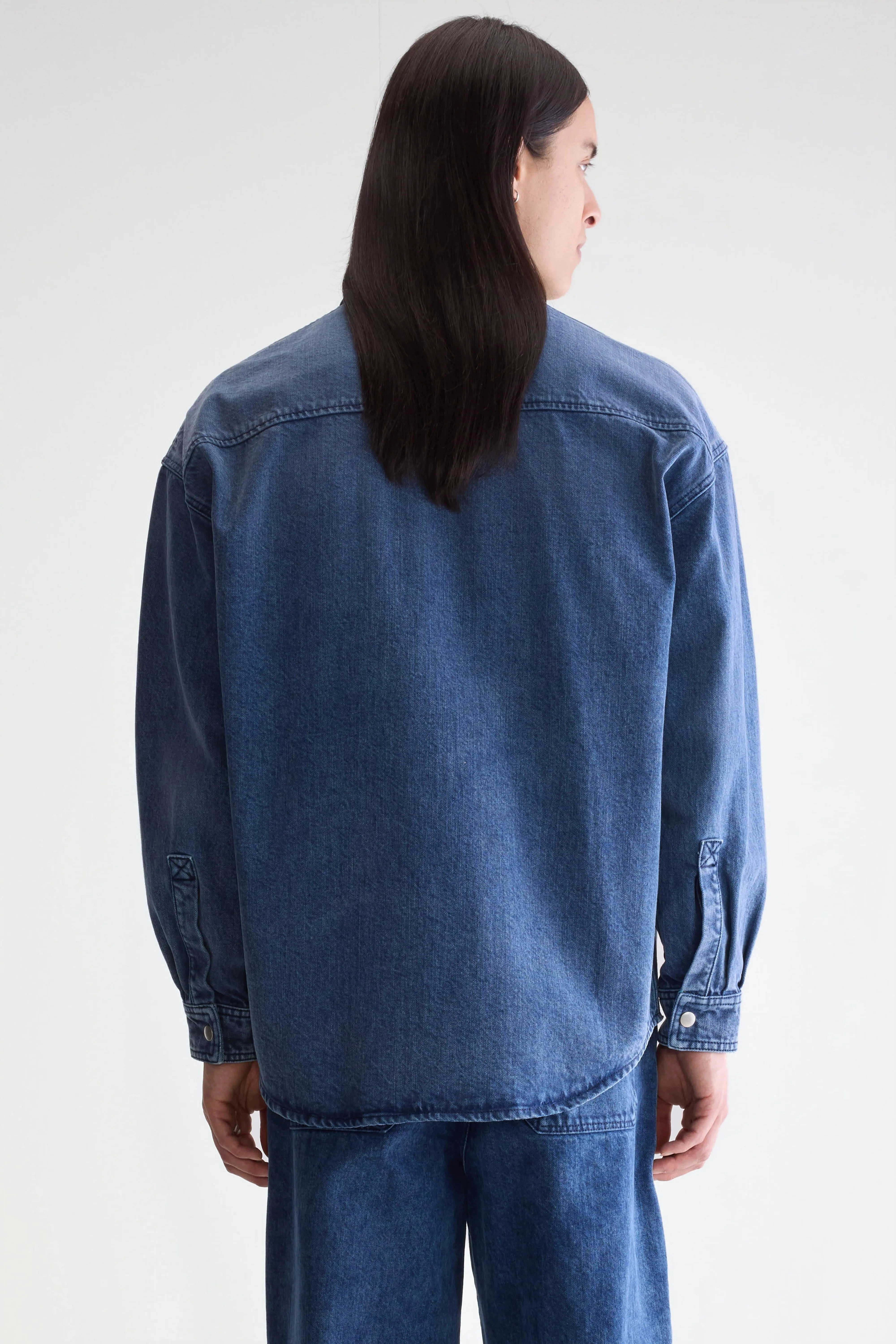 Poach overshirt (252 / M / BLUE SNOW) Relaxed Fit Structure Temperature Regulating Tech