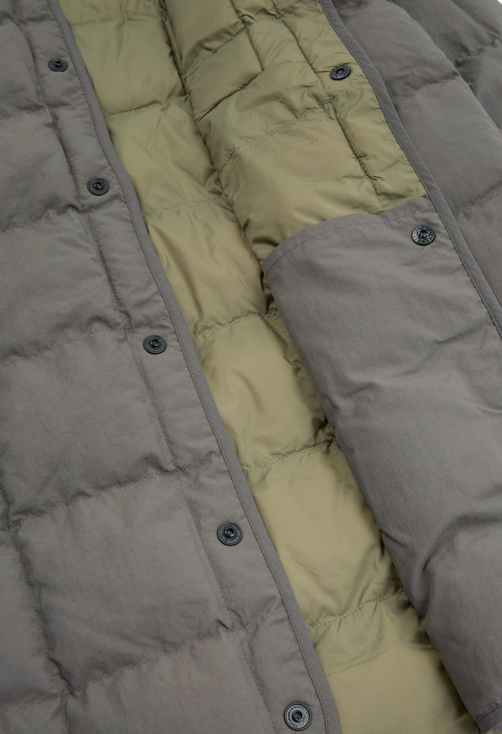 Finisterre Men's Lapwing Shirt - Raven Adjustable hood design
