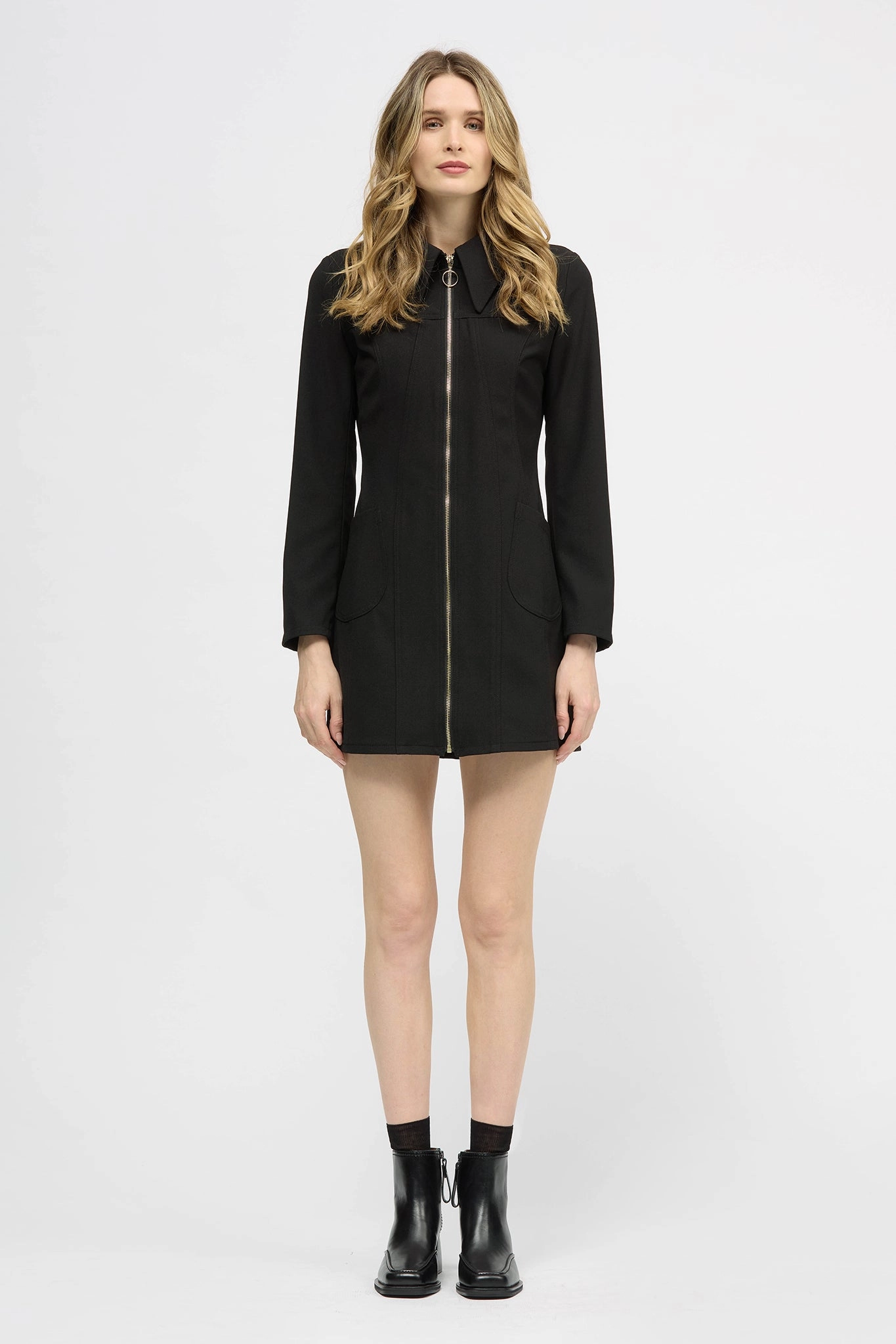Reekara Dress Black Simple Form Luxury-Fabric