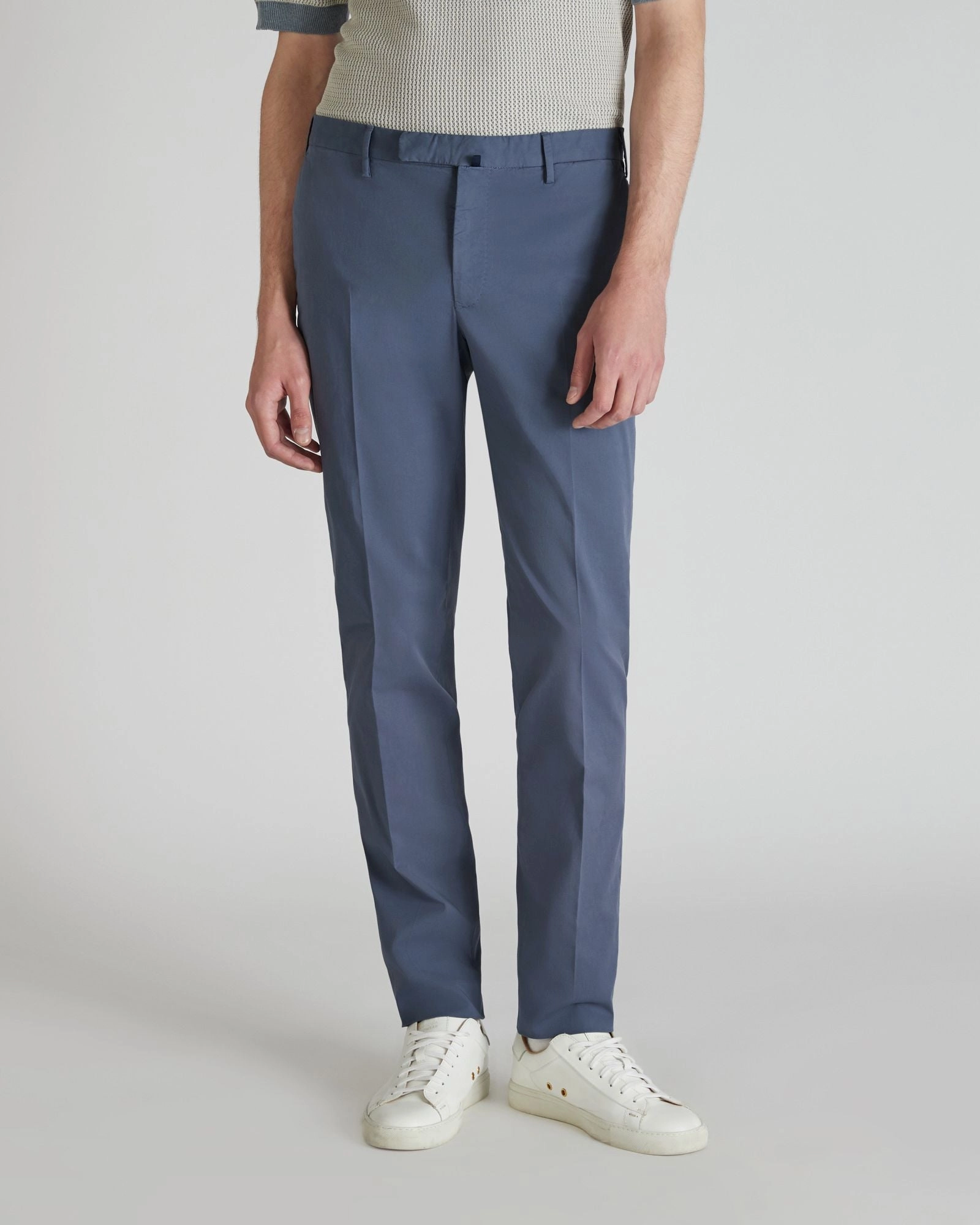 Simple Cut Tangle Free Cuffs Slim-fit Royal Batavia trousers