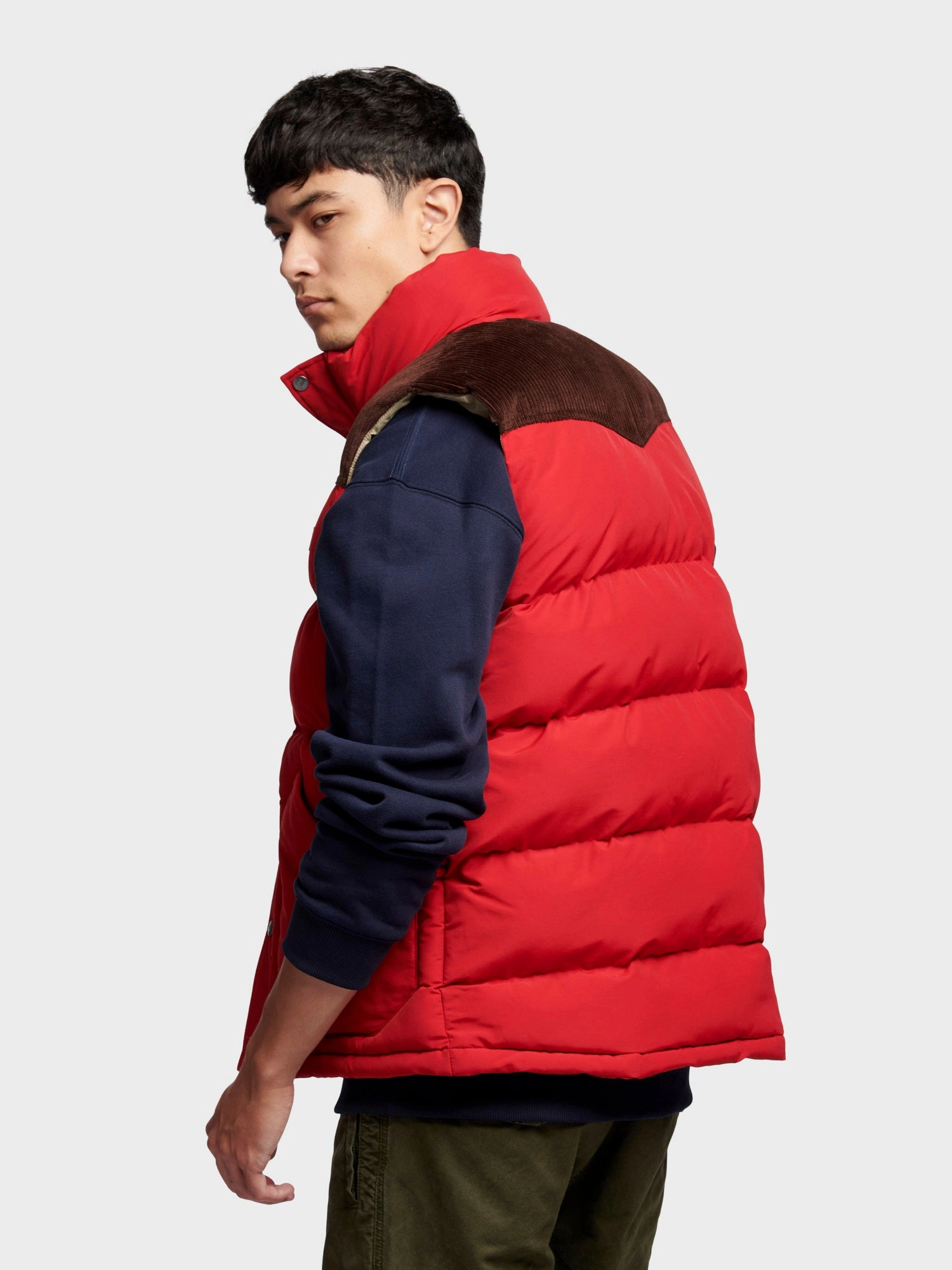 Easton Vest in Equestrian Red Modern Fit