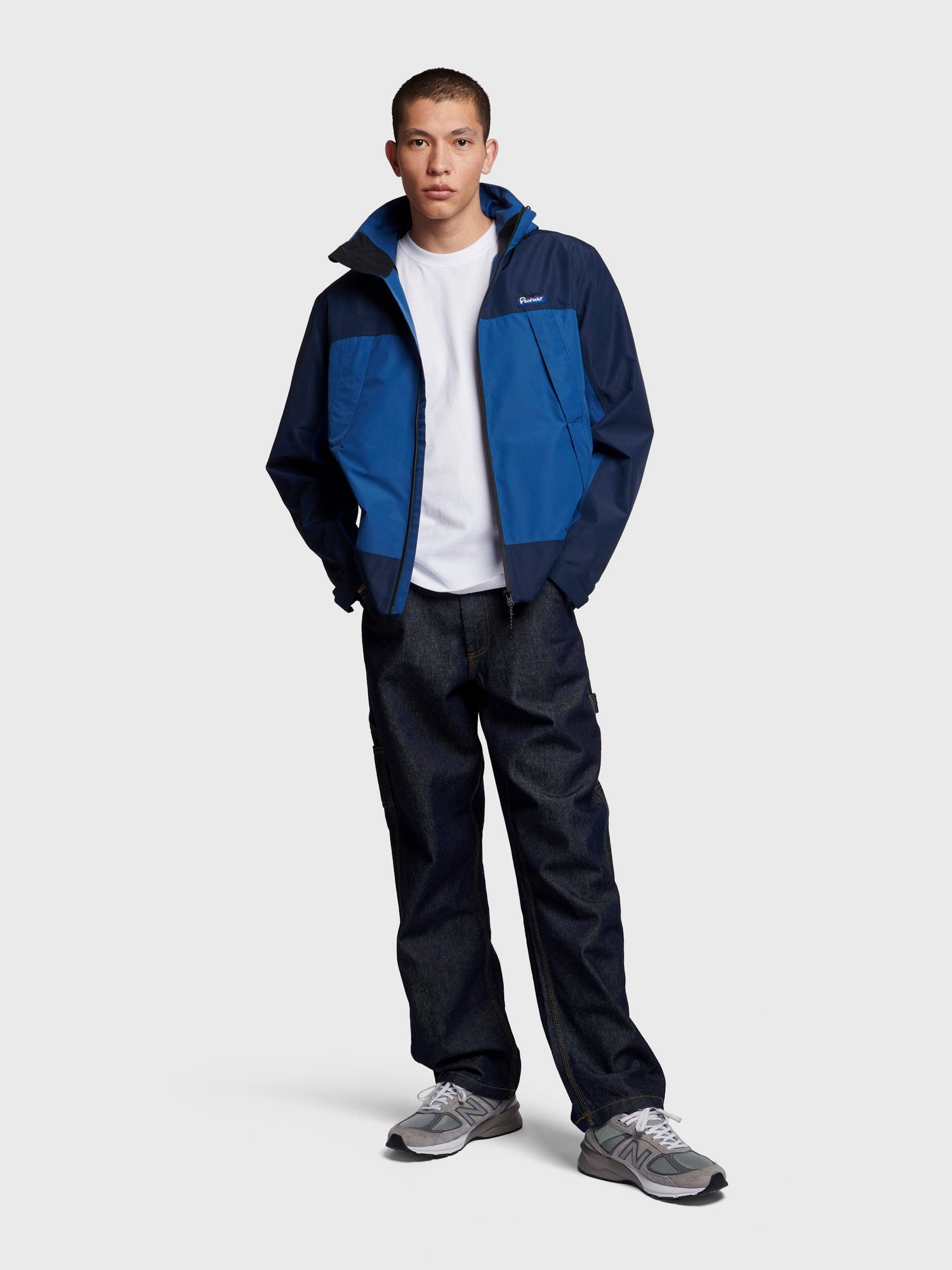 Lightweight Water Resistant Jacket in Navy Blue Hooded Versatile Design Windproof Construction