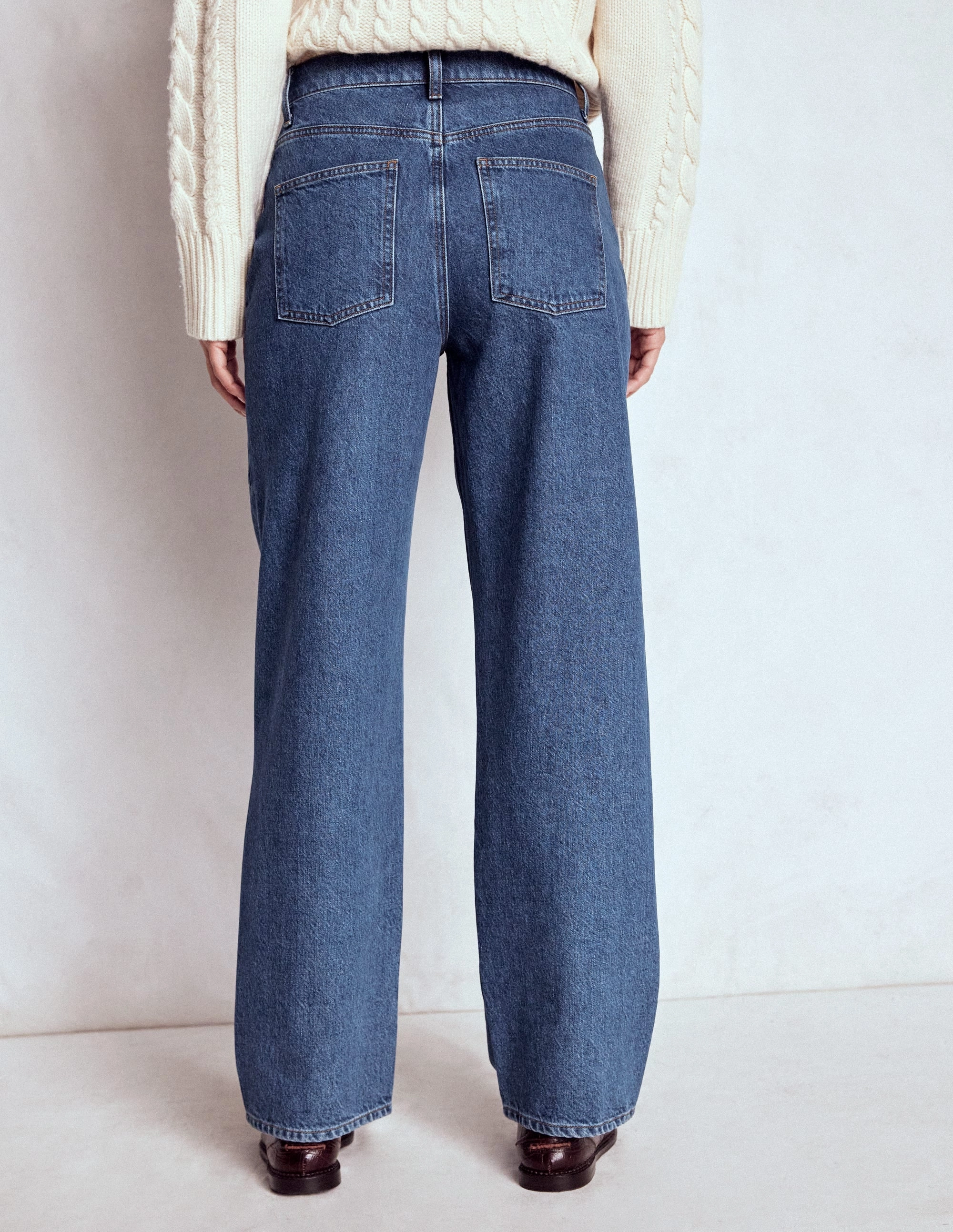 Compact Pack Sleek Comfort Full Length Barrel Leg Jeans-Mid Vintage