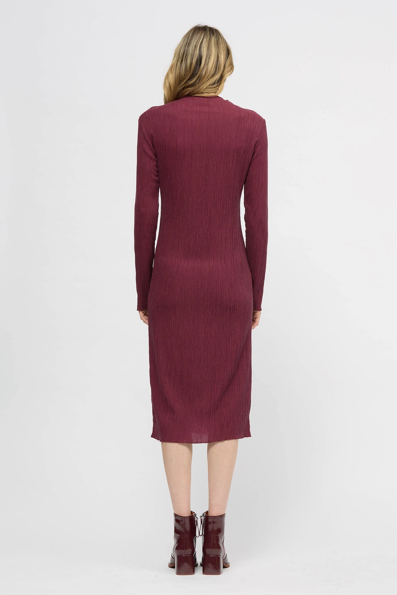 Riptide Dress Burgundy Clean Lines Subtle Fit