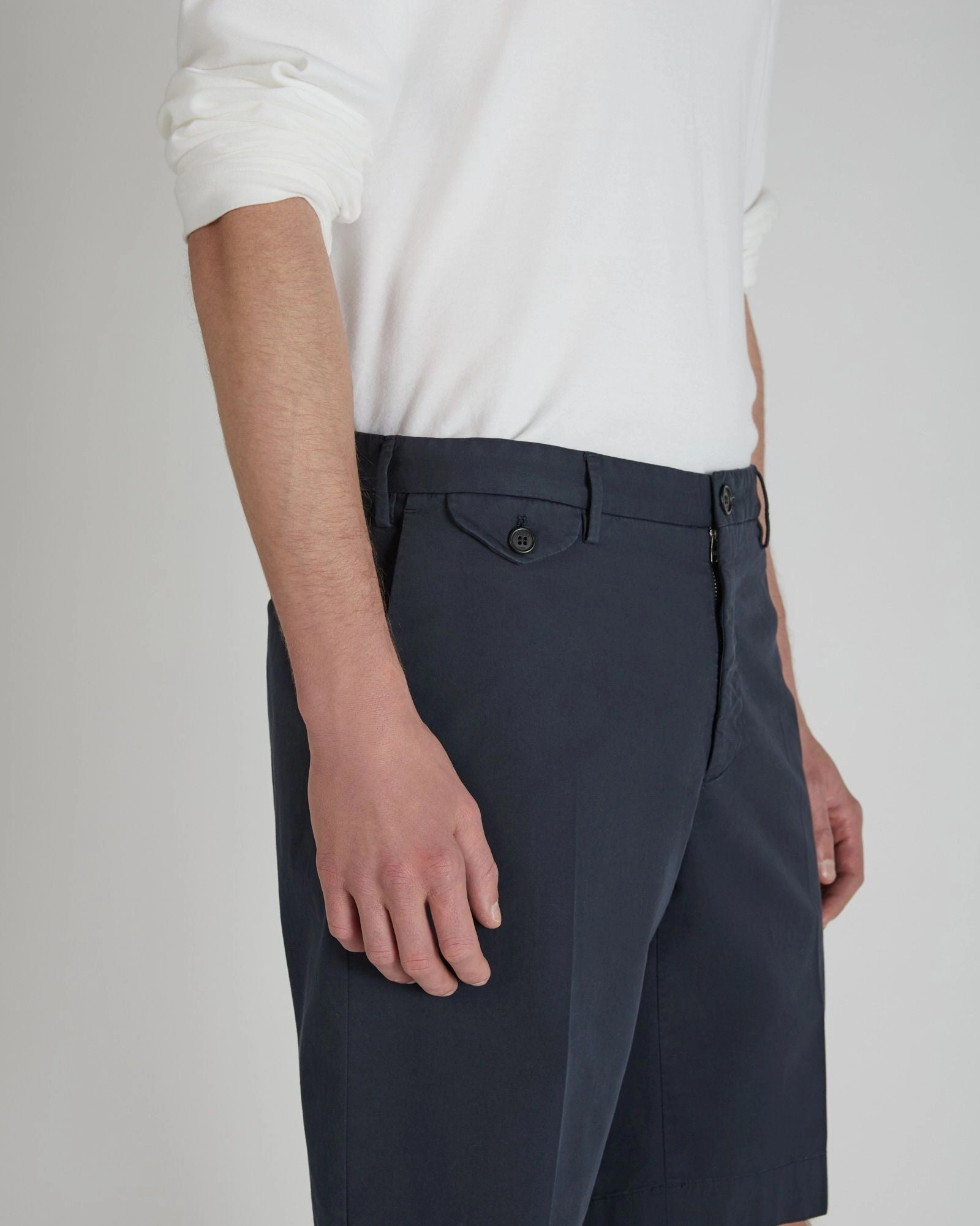 Active Performance Slim-fit Royal Batavia Bermuda shorts