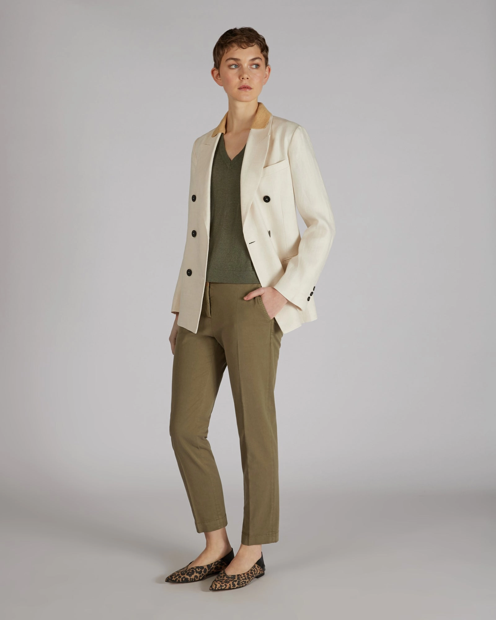 Slim fit trousers in certified cotton gabardine and lyocell Trendy Waist Tailored Silhouette
