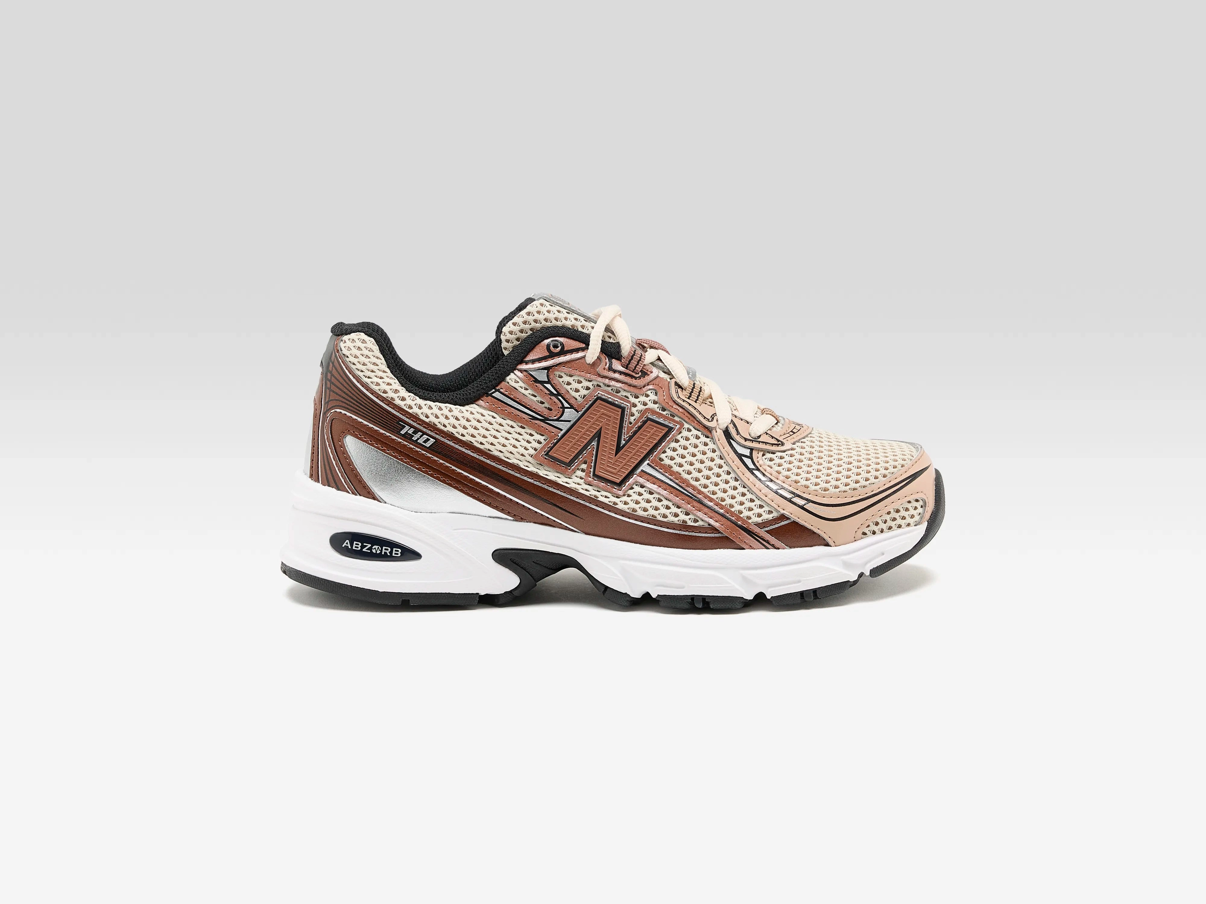 740 for Women  (252 / W / WHITE) Tidy Aesthetic Active Lifestyle