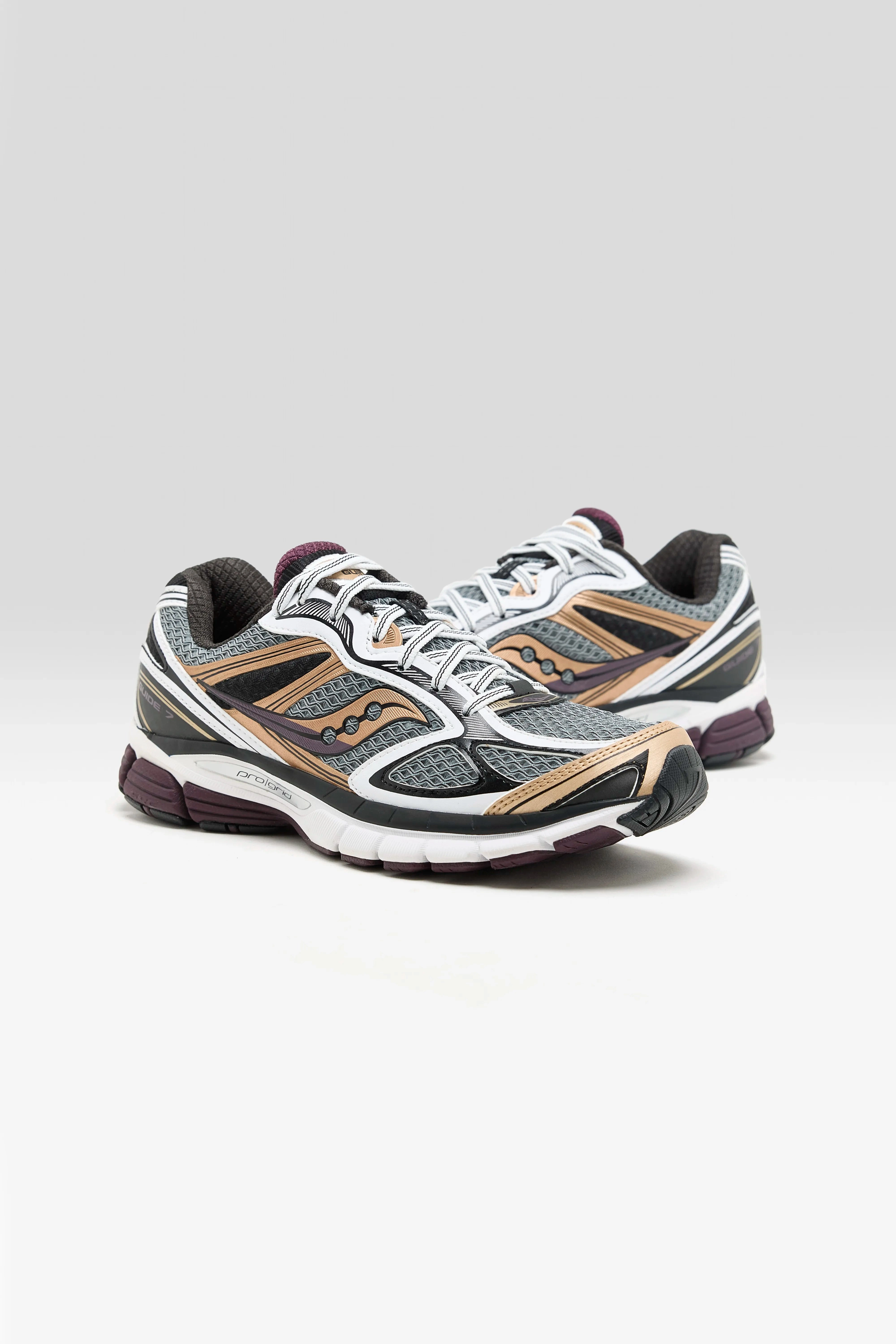 Progrid Guide 7 for Women  (252 / W / BROWN) Lightweight Comfort Weightless Cushion Technology