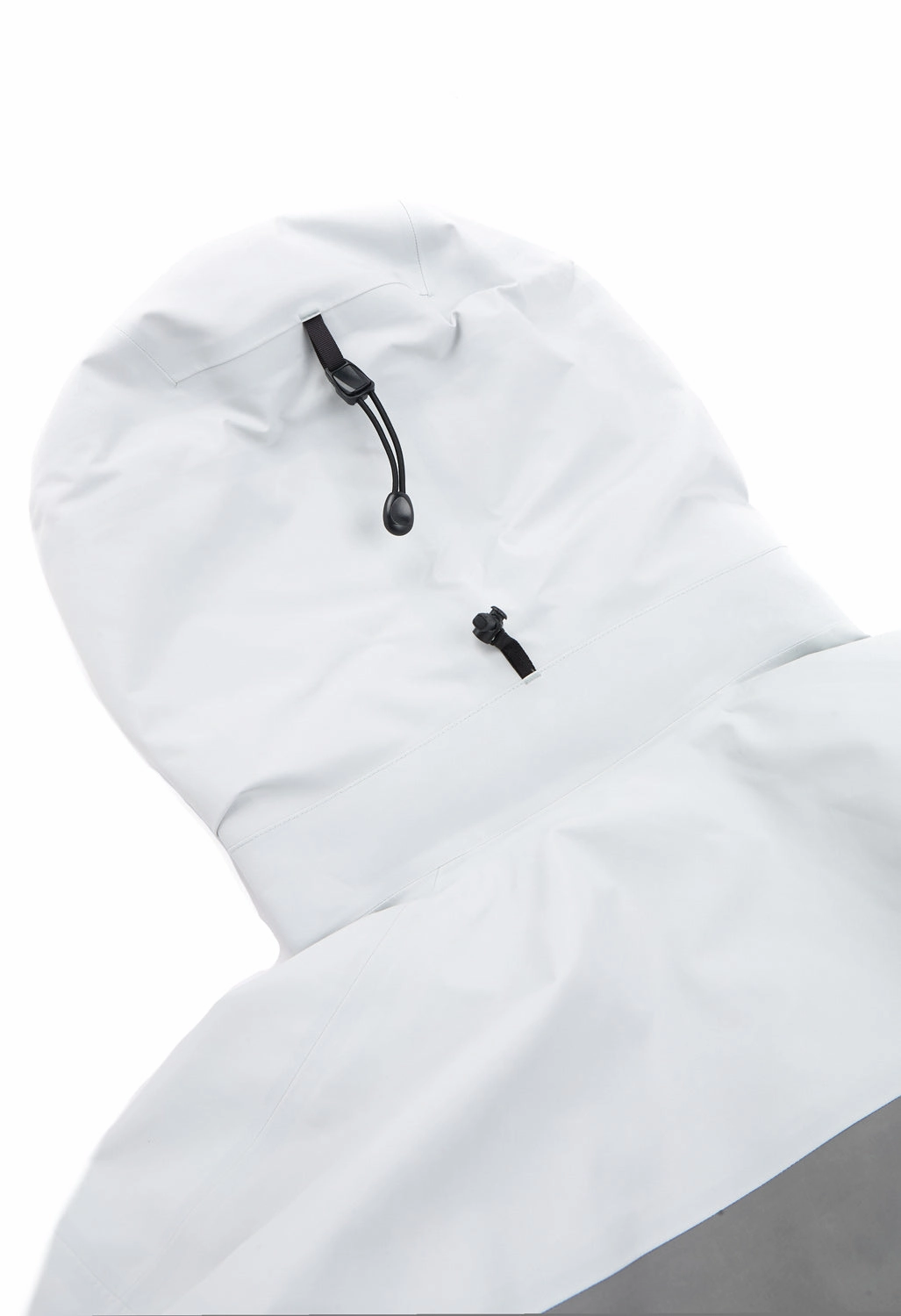 SeamlessShoulderPanels UV Block Arc'teryx Men's Beta AR Jacket - Solitude / Void