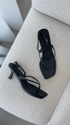 Designer Finish Minimalist Style Ulanni Heel - Black