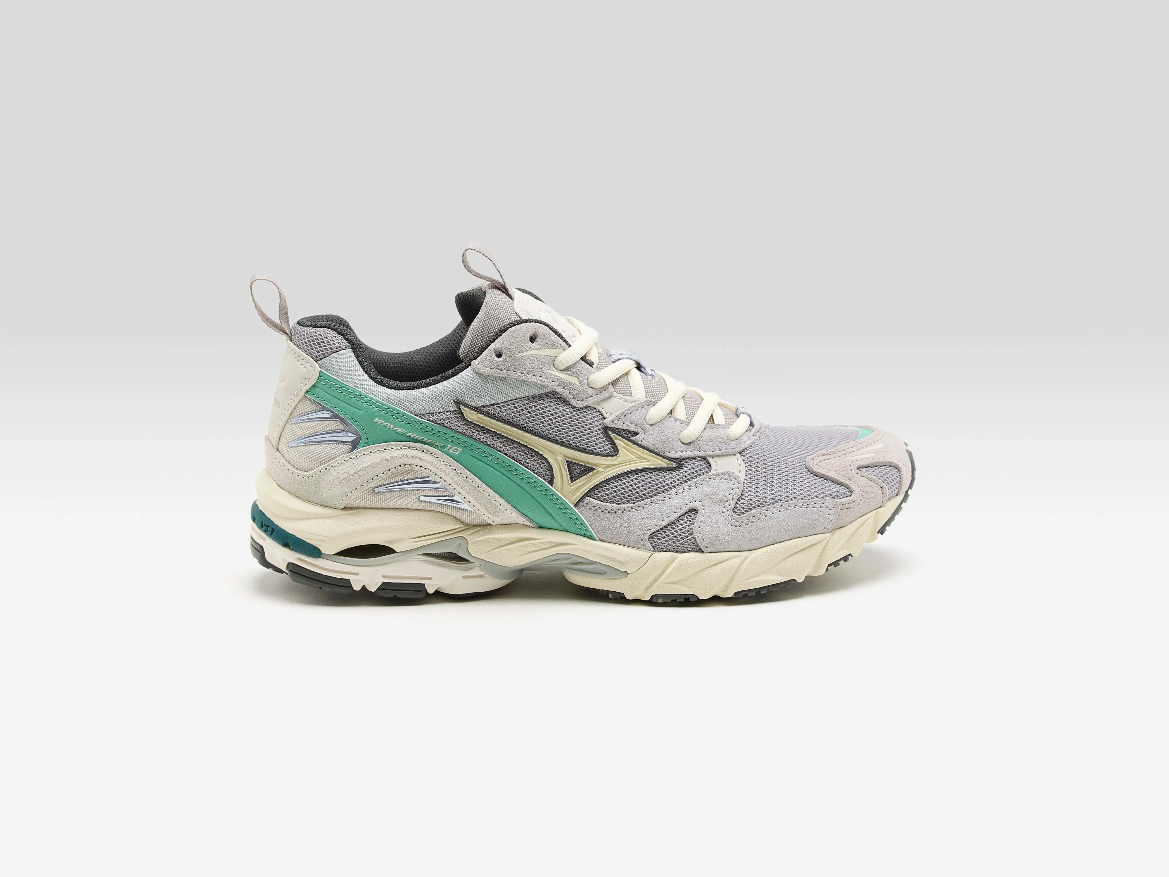 Wave Rider 10 Premium for Women  (252 / W / GREEN) RoadRunning