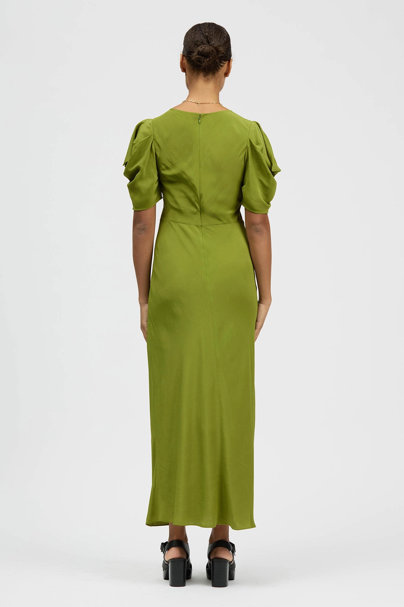 Bare Arm Polished Mood Velora Dress Olive
