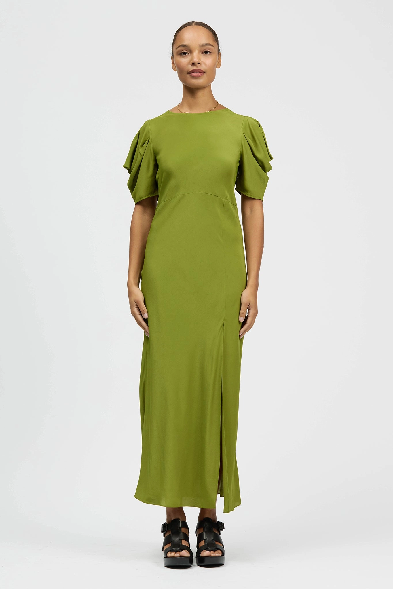 Velora Dress Olive Comfy and Elegant Japan Cool