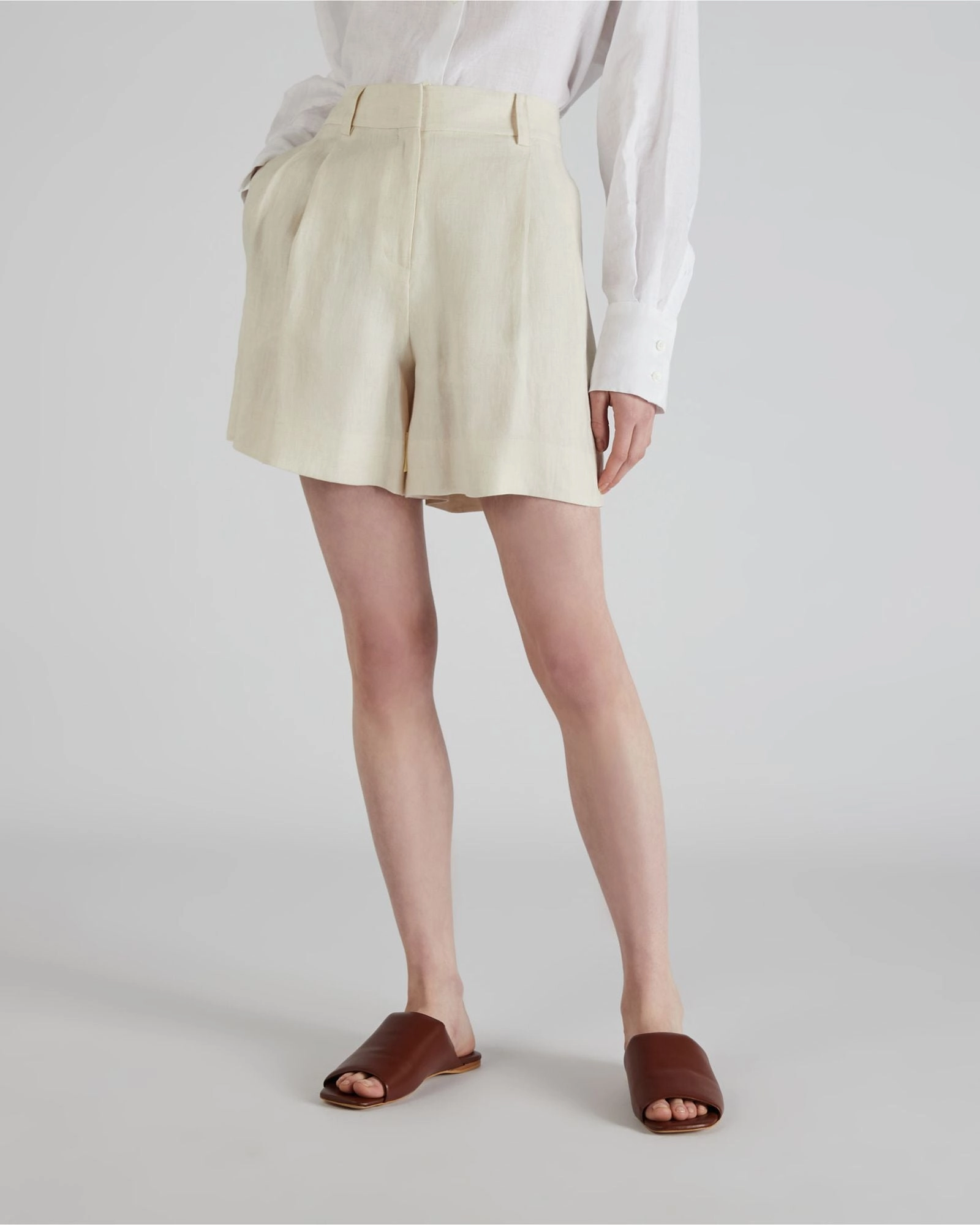Wide fit linen shorts Flattering Style