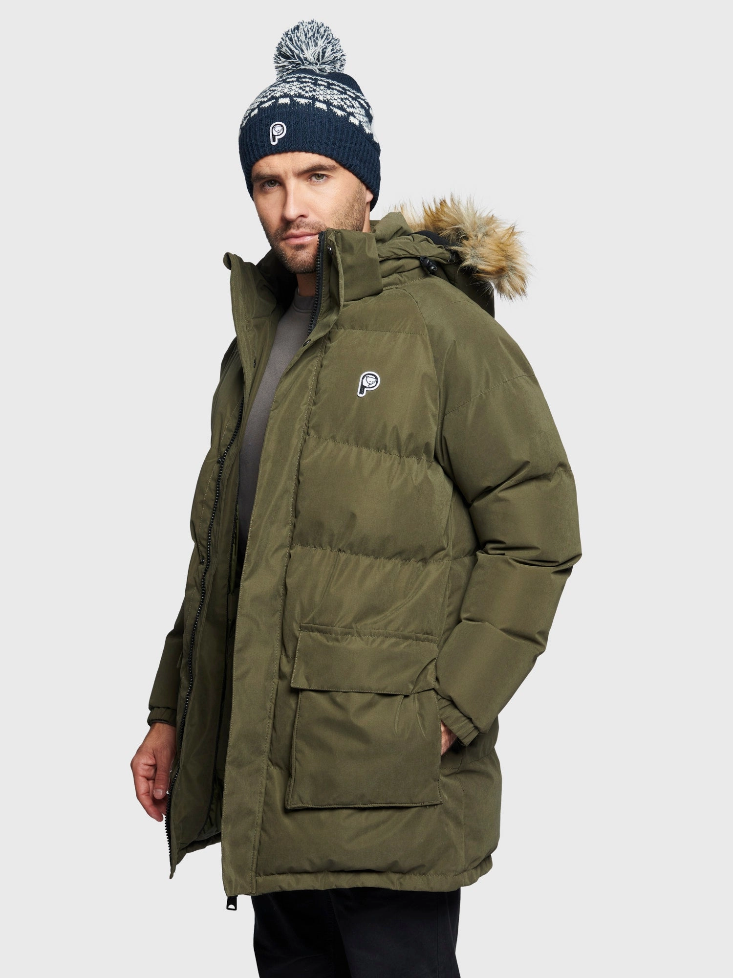 Everyday apparel Hypoallergenic Interior Layer P Bear Puffer Jacket in Forest Night