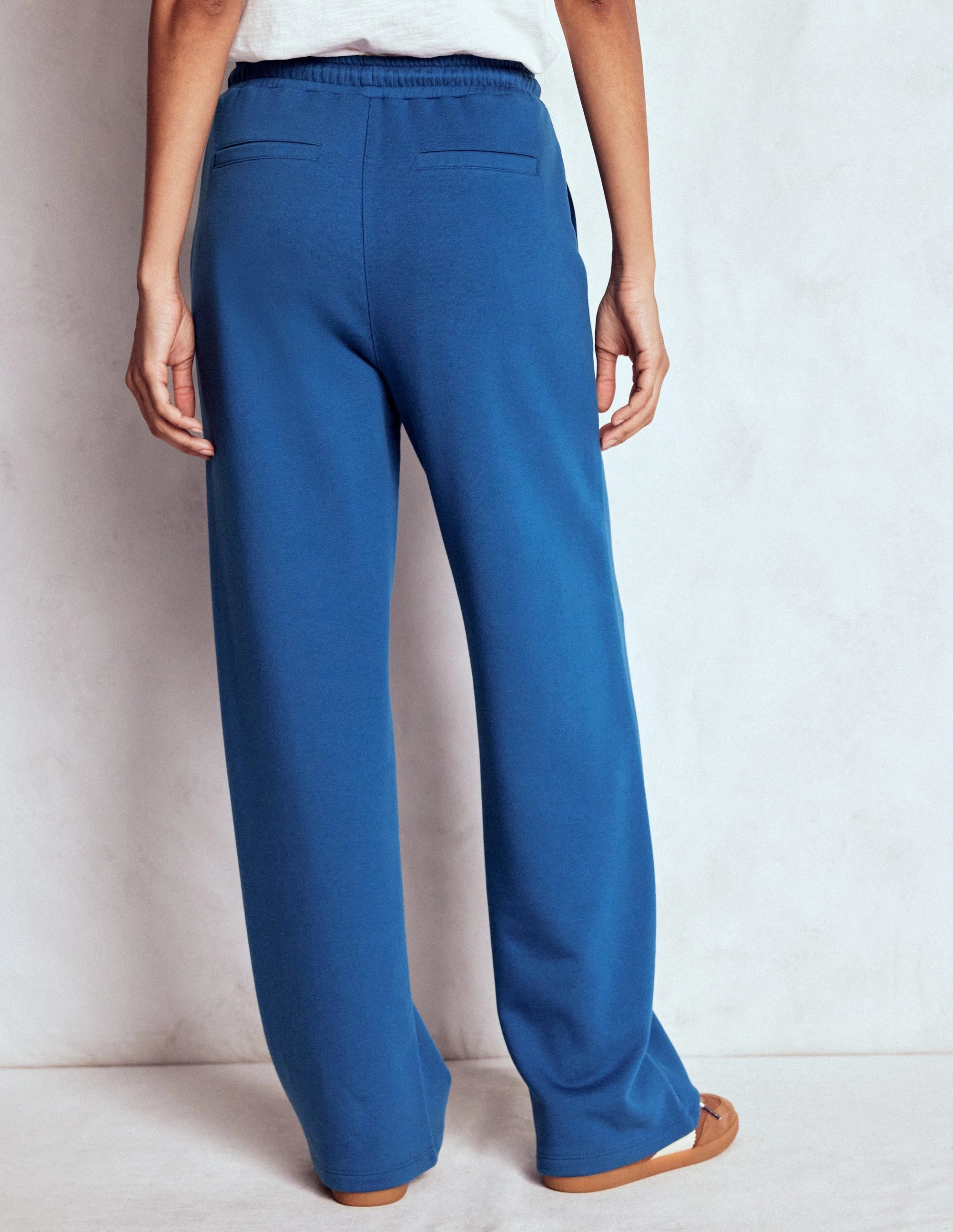 Relaxed Style Performance Fit Wide Leg Joggers-Tourmaline Blue