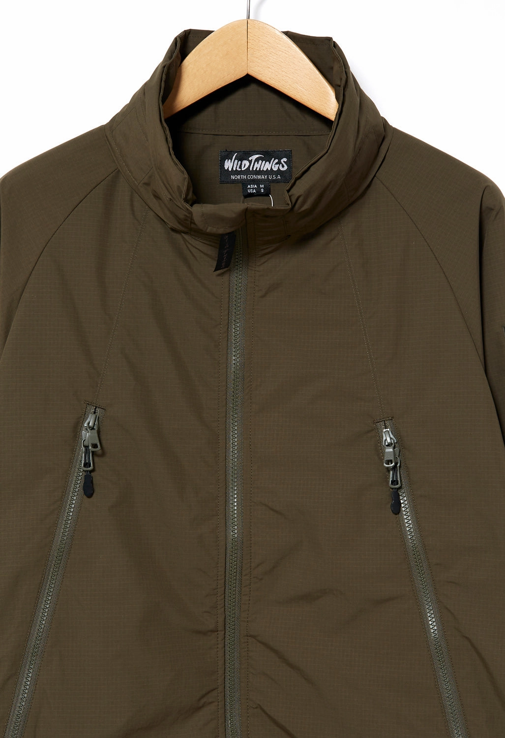 Casual Outdoor Look Articulated Ergonomic Fit Wild Things Men's Light Happy Jacket - Olive