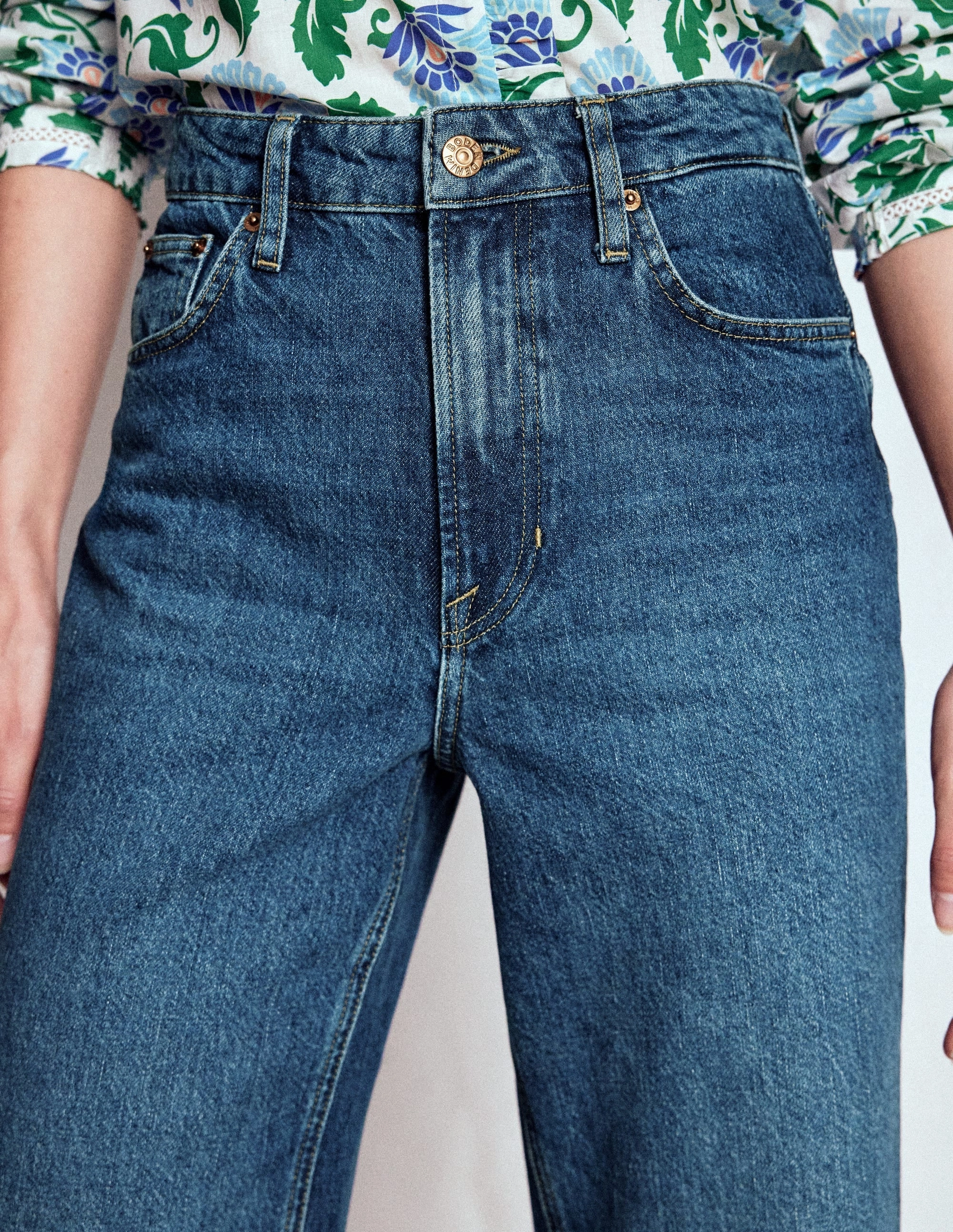 Water Resistant Finish Sporty Style High Rise Straight Crop Jeans-Mid VWash