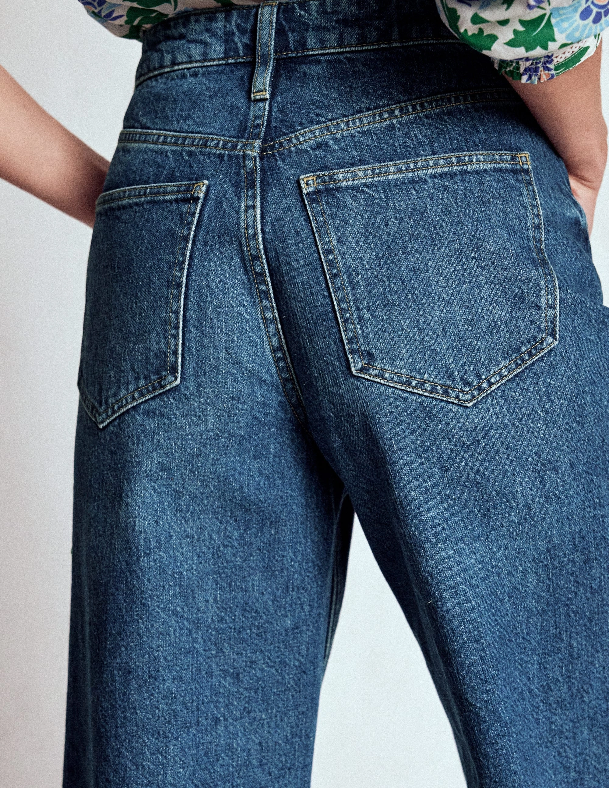 High Rise Straight Crop Jeans-Mid VWash Easy Stretch