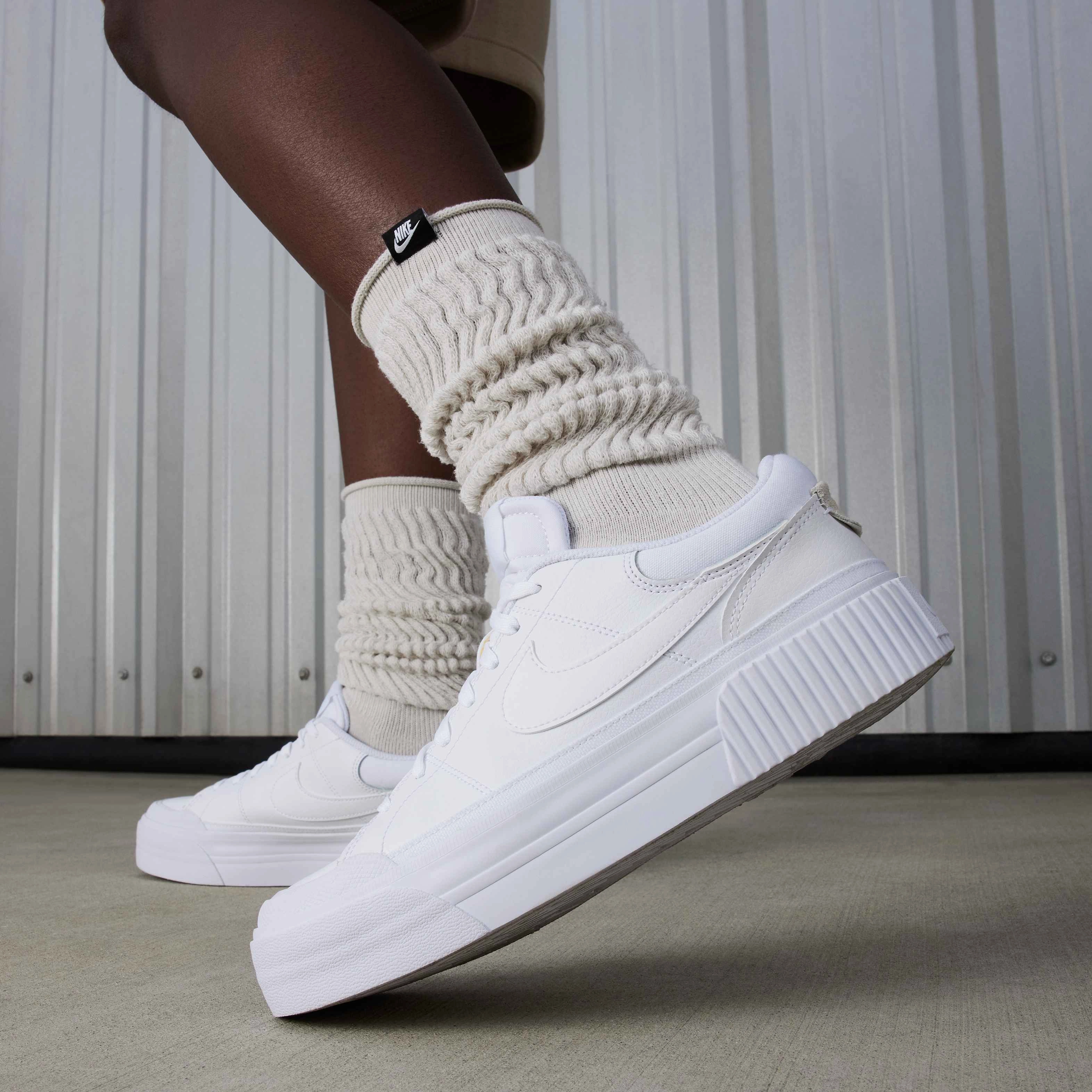 WOMEN'S COURT LEGACY LIFT Style Routine Classy silhouette