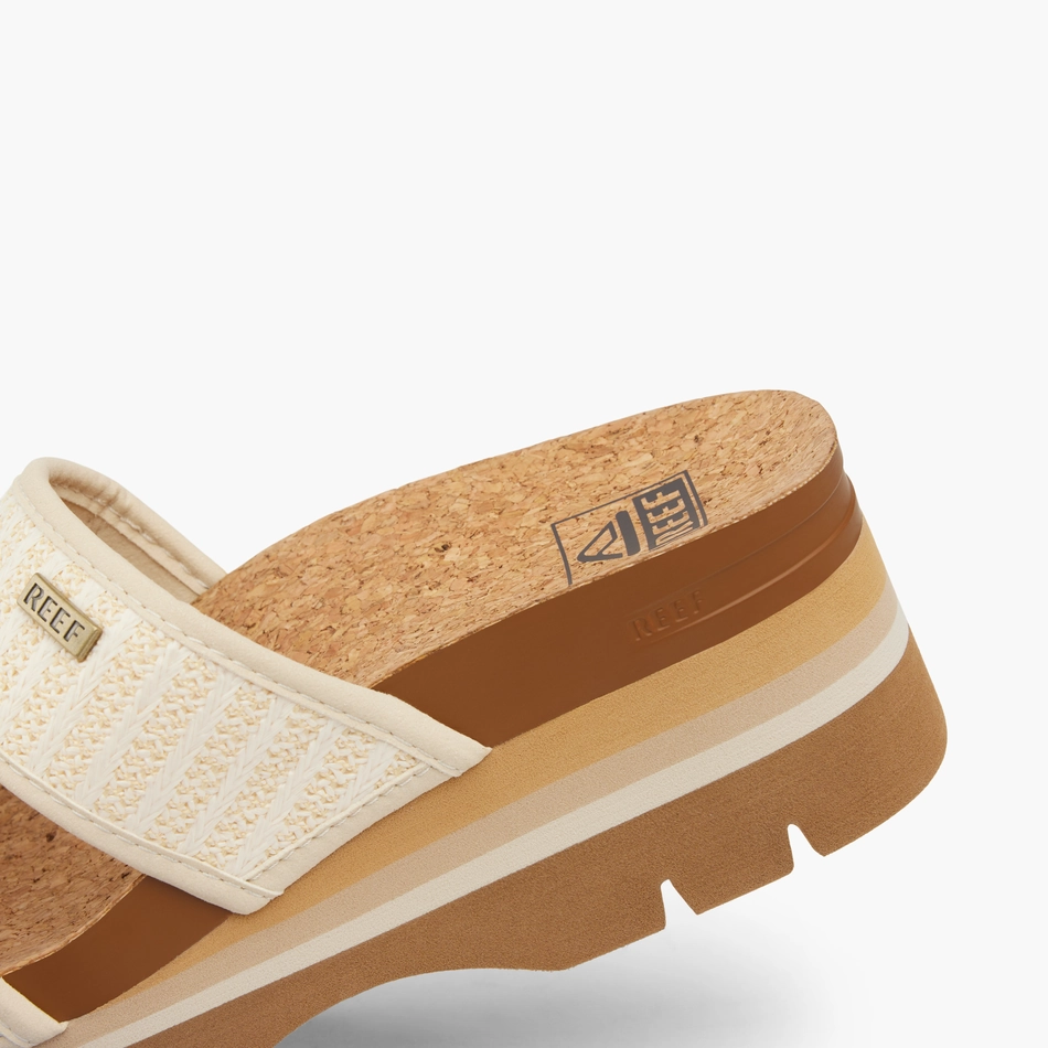 WOMEN'S CUSHION VISTA HIGHER *FINAL SALE Sporty Footwear