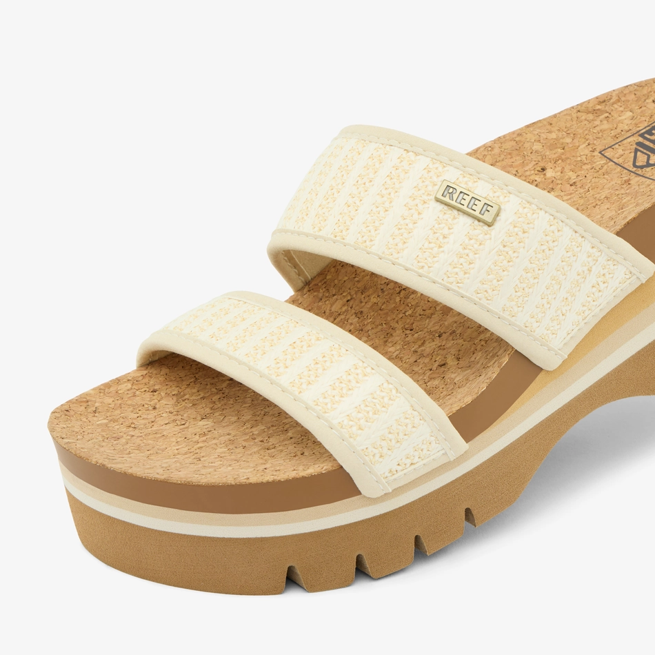 Sporty Outdoor Sandals Leisure Design WOMEN'S CUSHION VISTA HIGHER *FINAL SALE