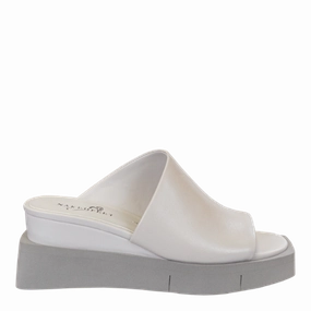 Island Time Trendy Footwear WOMEN'S INFINITY *FINAL SALE