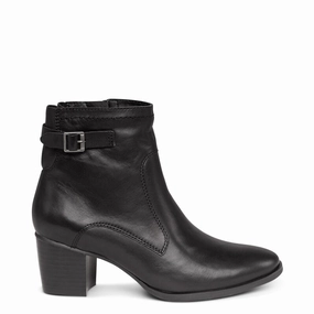 Strong Grip Water resistant upper WOMEN'S RUBI