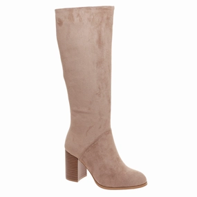 Athletic Edge Women's Wake-3